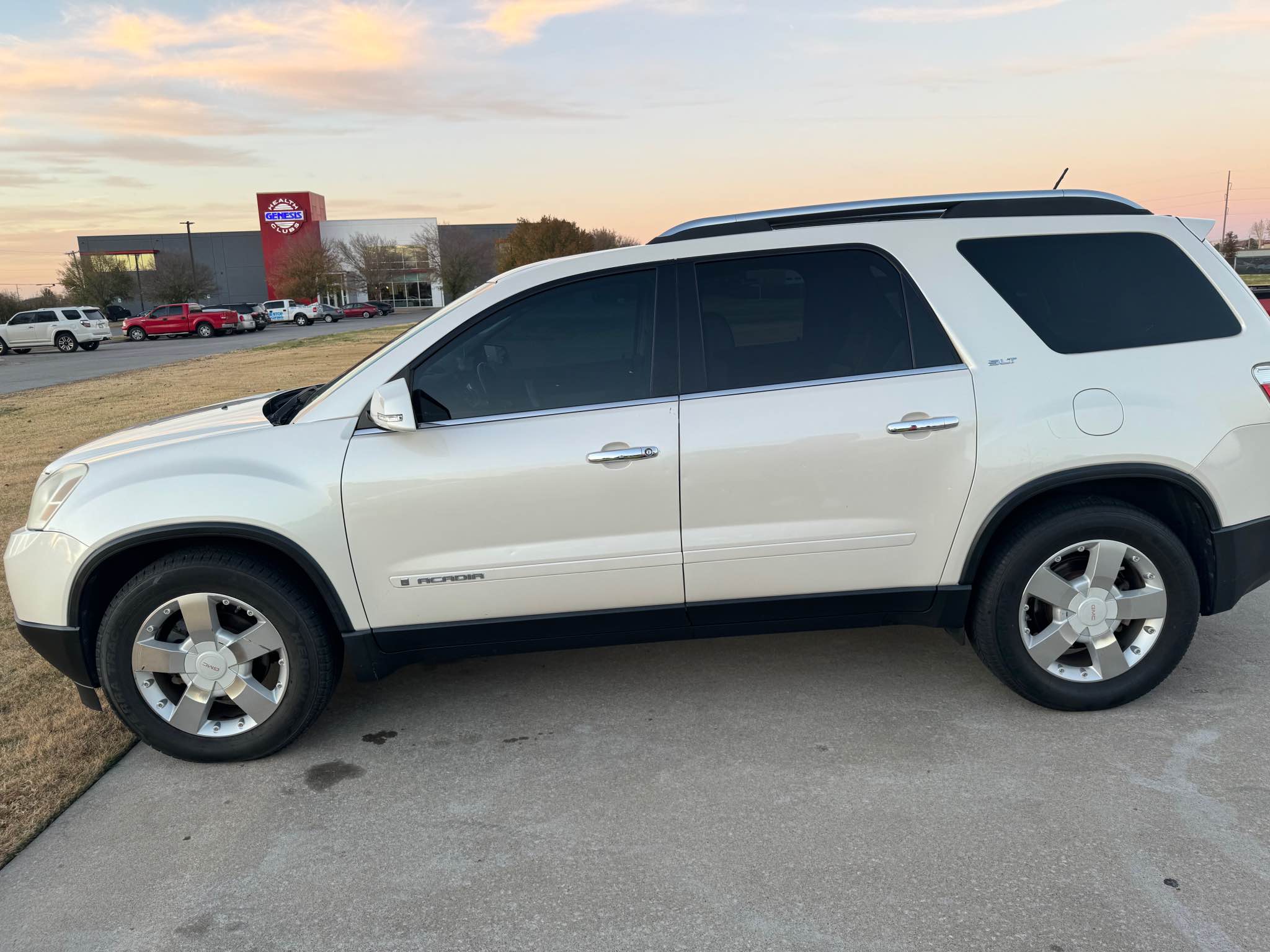 2008 GMC Acadia · SLT Sport Utility 4D