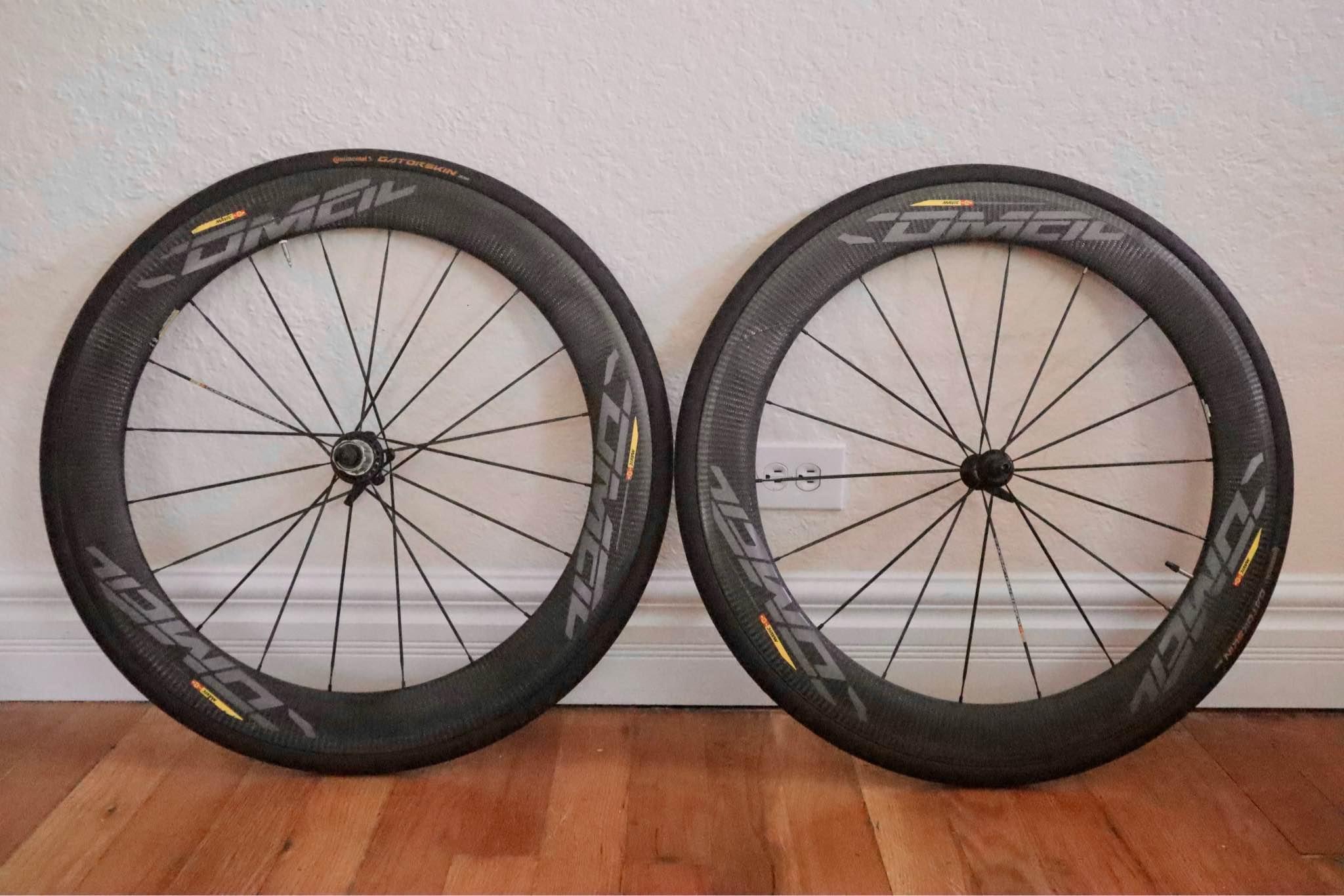 Mavic Comete Carbon Pro SL 64MM. Comes with shimano 105 11-28 