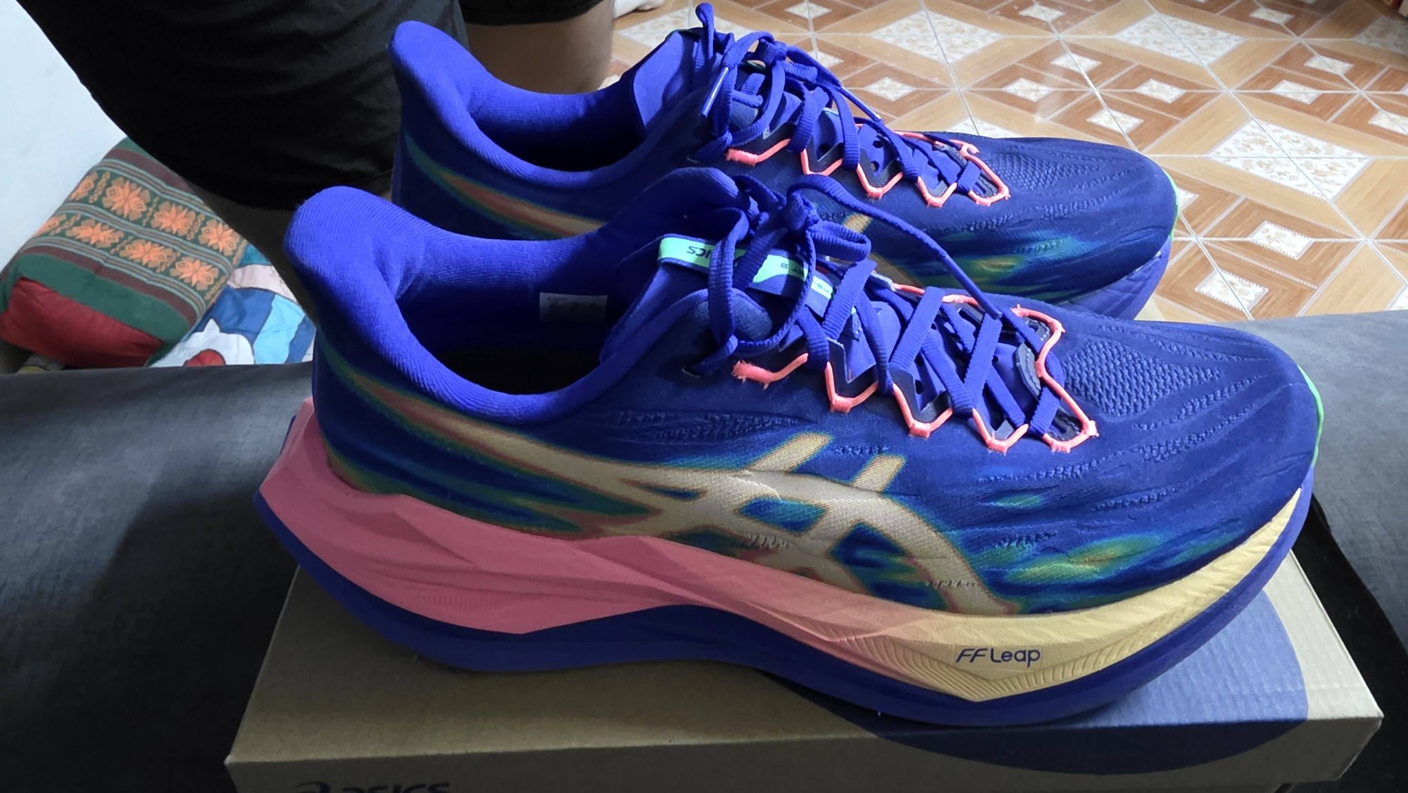 Asics Superblast 3 ไซส์ 11.5 US 290 CM. วิ่งไม่ถึง 30 โลครับ ป้าย 