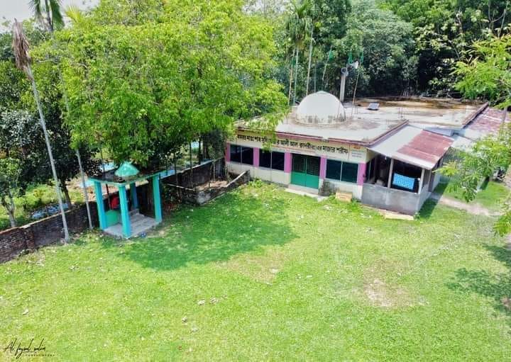 পীরে কামেল আলহাজ্ব হযরত মাওঃ শাহ্‌ সূফী ফজর আলী আল-কাদরী (রহঃ) এর
