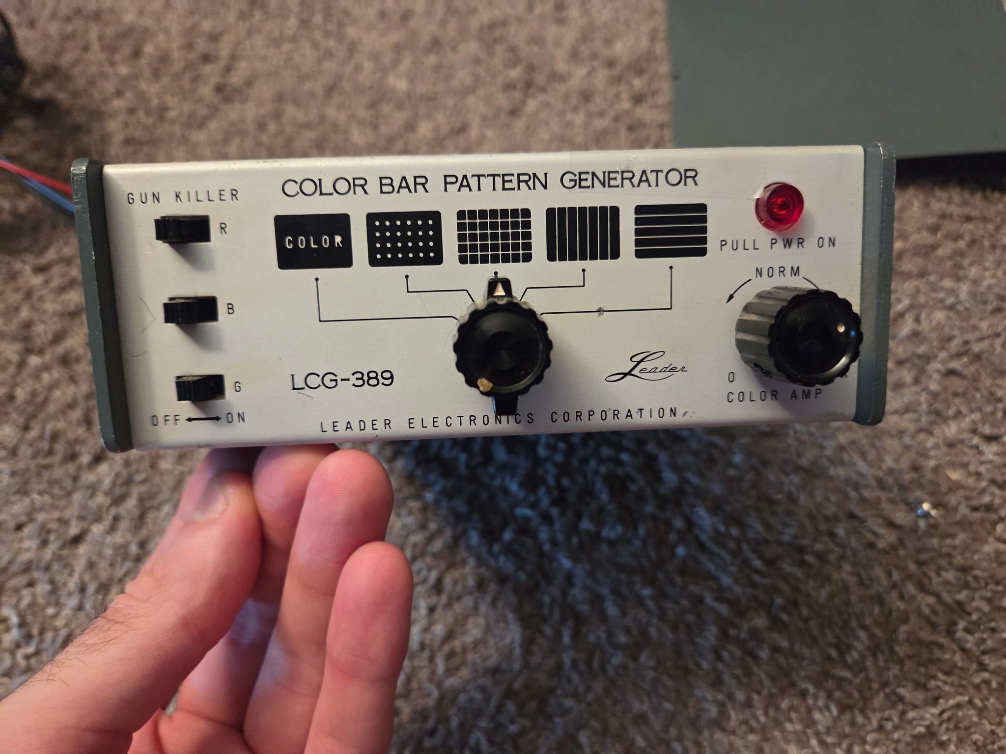Newer NTSC pattern generator with RF video output