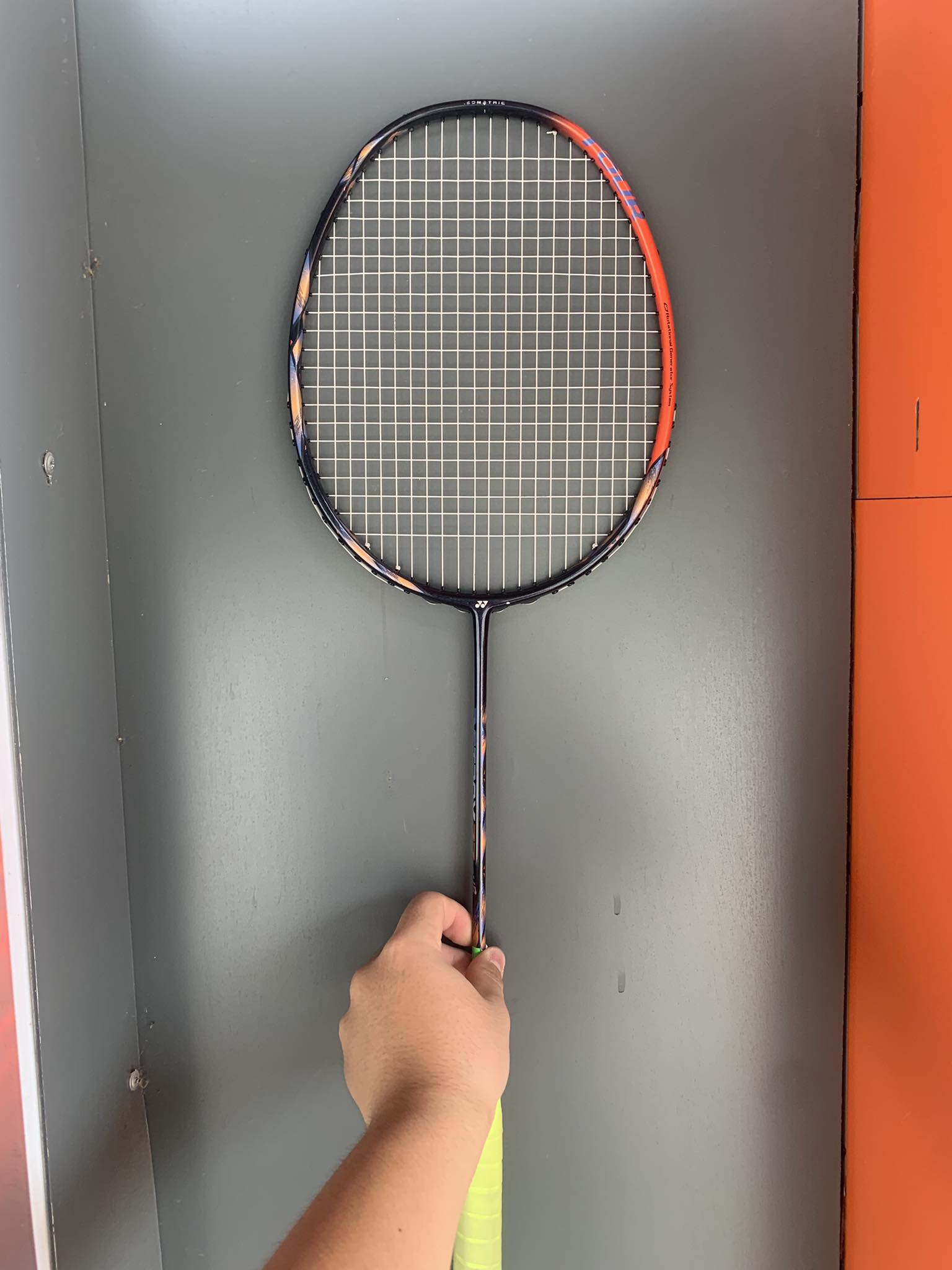 Yonex astrox 77 tour 4u5 SP 99%