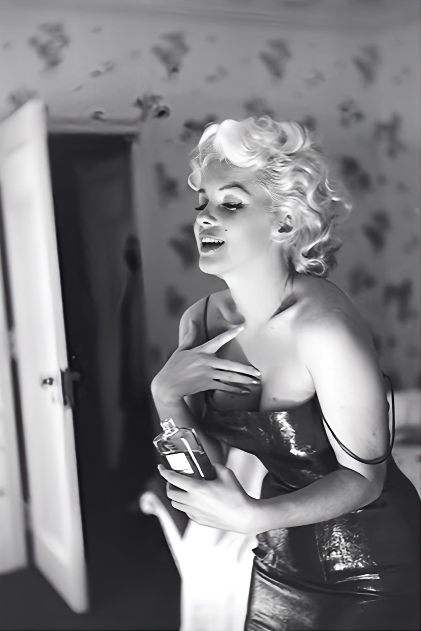 Marilyn Monroe & Her Perfume.