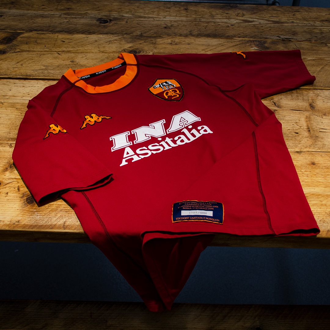Roma 2001 Limited Edition shirt In 2001 Roma released 10000