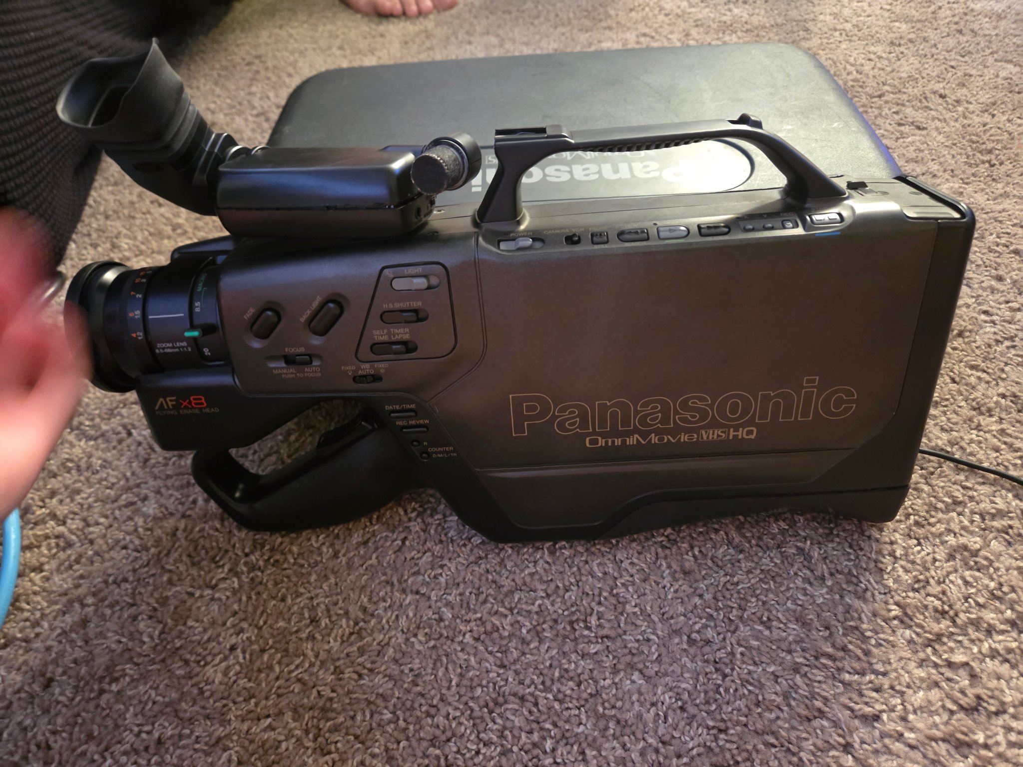 JVC GR-SZ1 Super VHS-C Camcorder