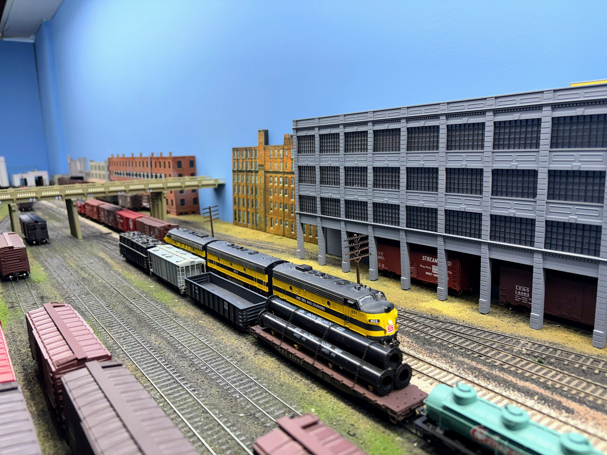 A few photos from tonight’s LE&S operating session | Facebook