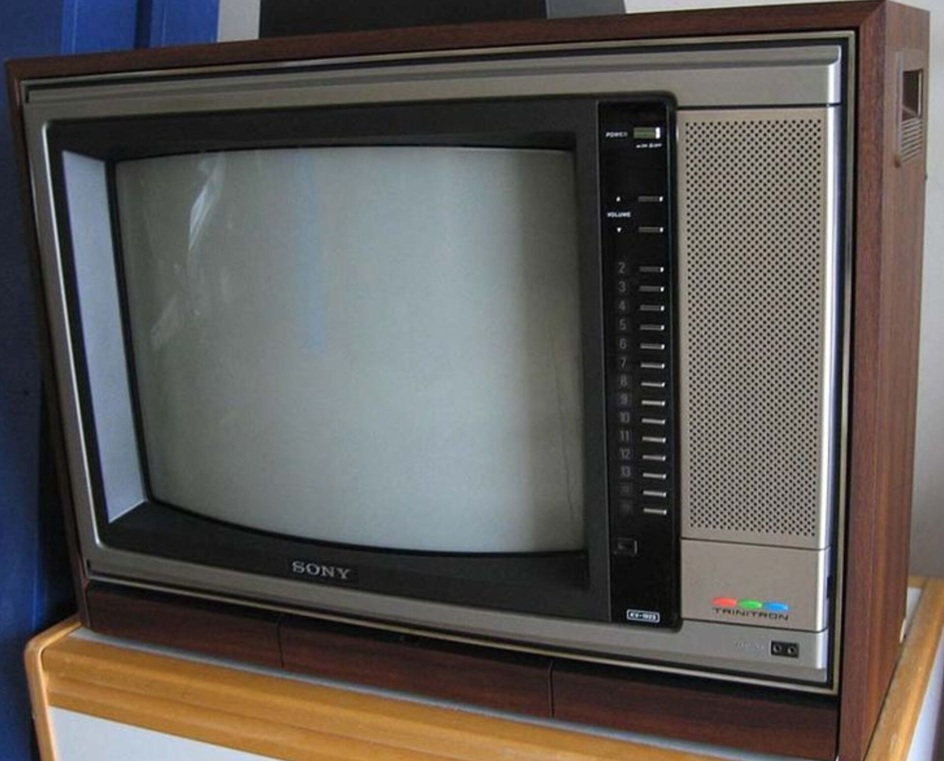 Free Sony Trinitron KV-29X1E with RGB SCART for PlayStation 3