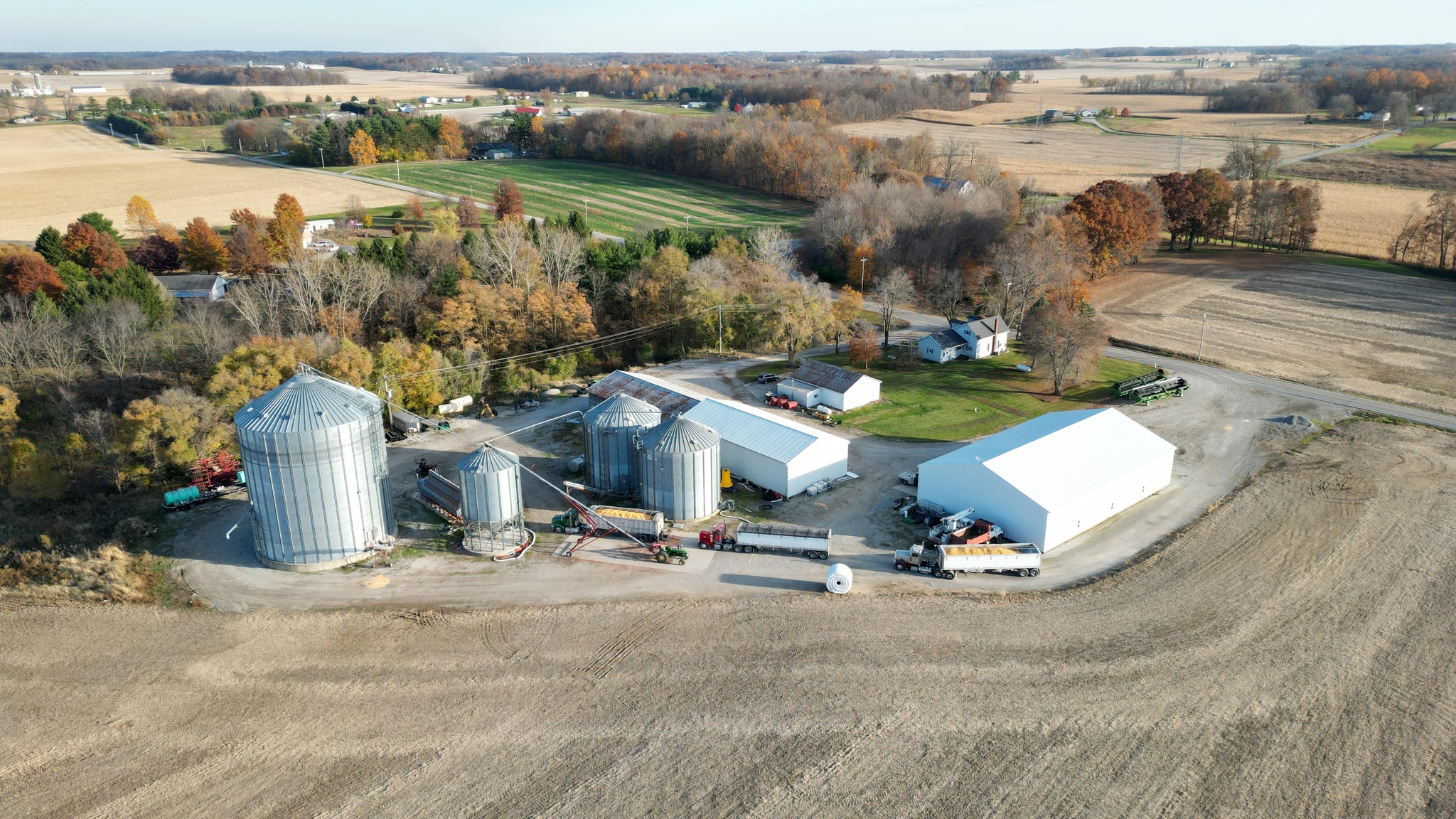 D&R Farms and Sons | Larwill IN
