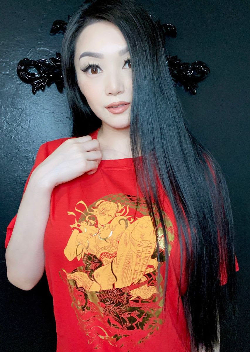 Chun-Li - Street Fighter Chun-Li Gold Dragon Tee - SDCC 2021 ONLINE ...