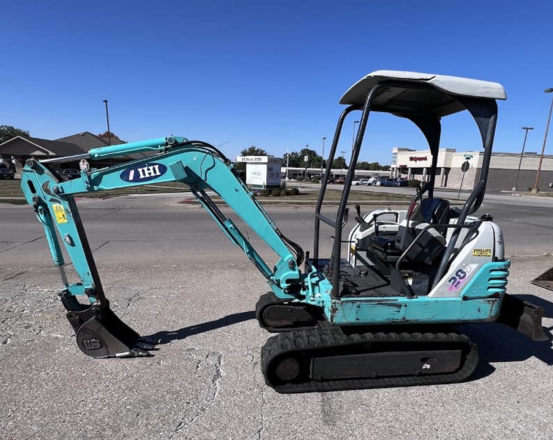 Isuzu engine reliability and maintenance for IHI 28J machines