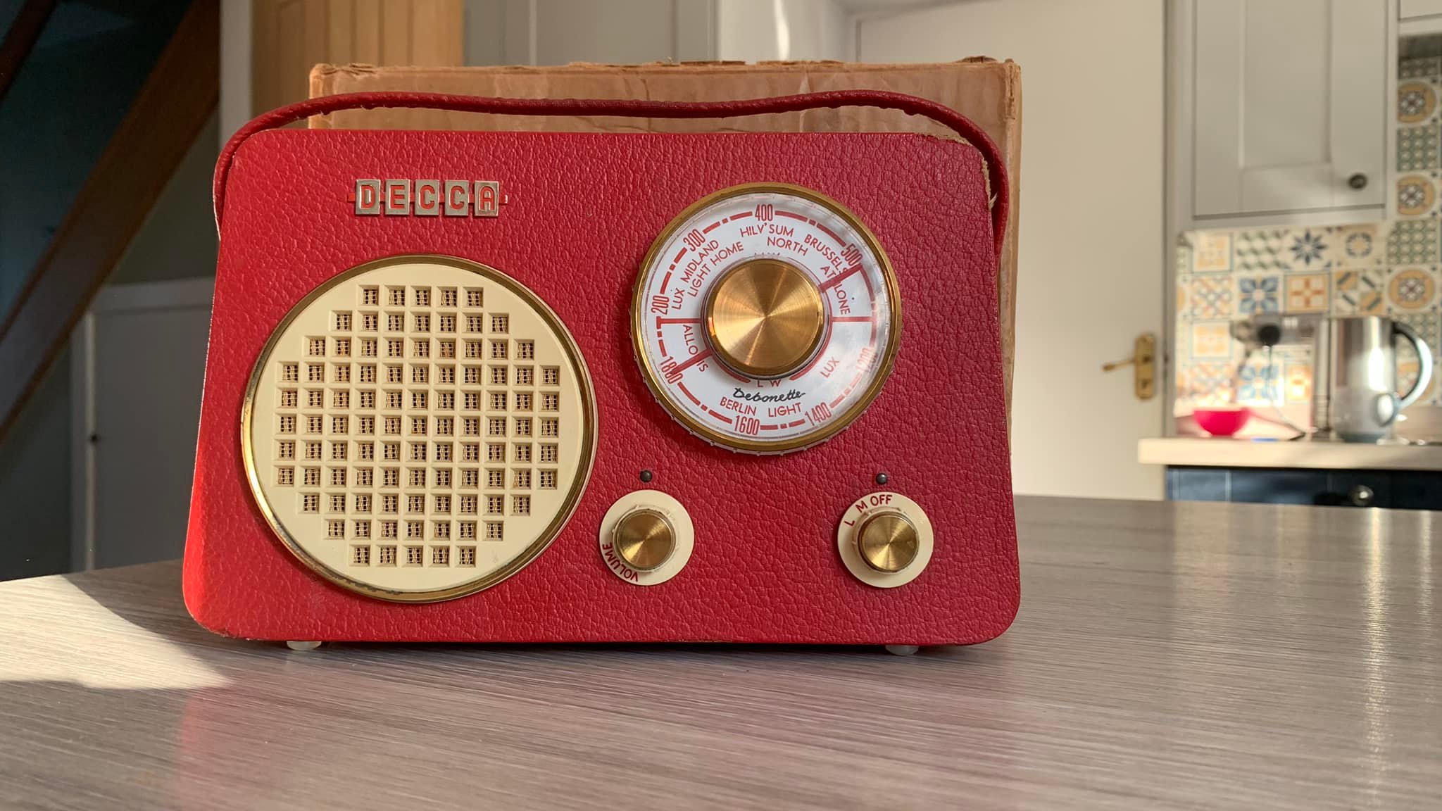 Decca model 50 phonograph information and tips?