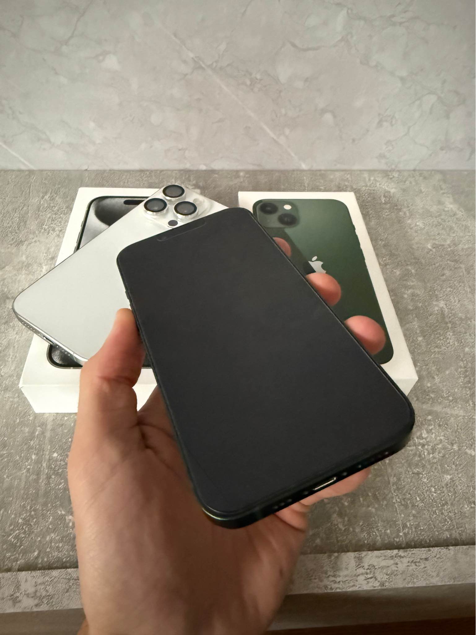 Apple iPhone 13 Green, 128 GB, 87% battery health ?