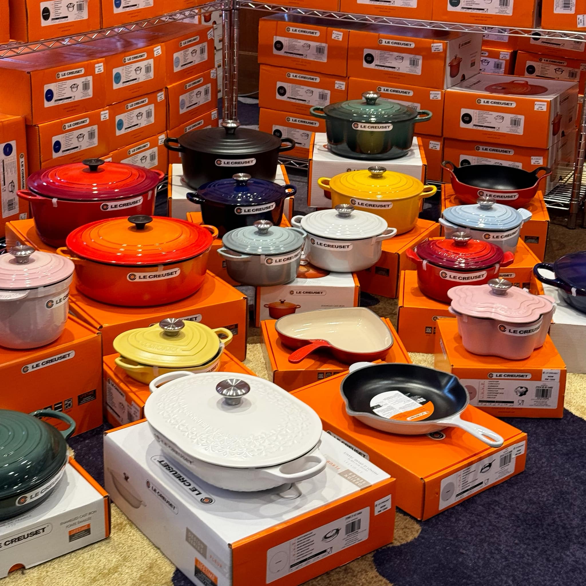 LE CREUSET まとめ売り The Biggest Le Creuset Sale of 2023 with amazing deals is