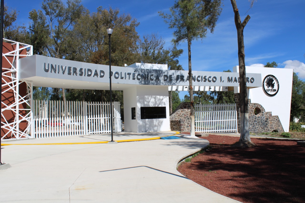 Egresados Upfim