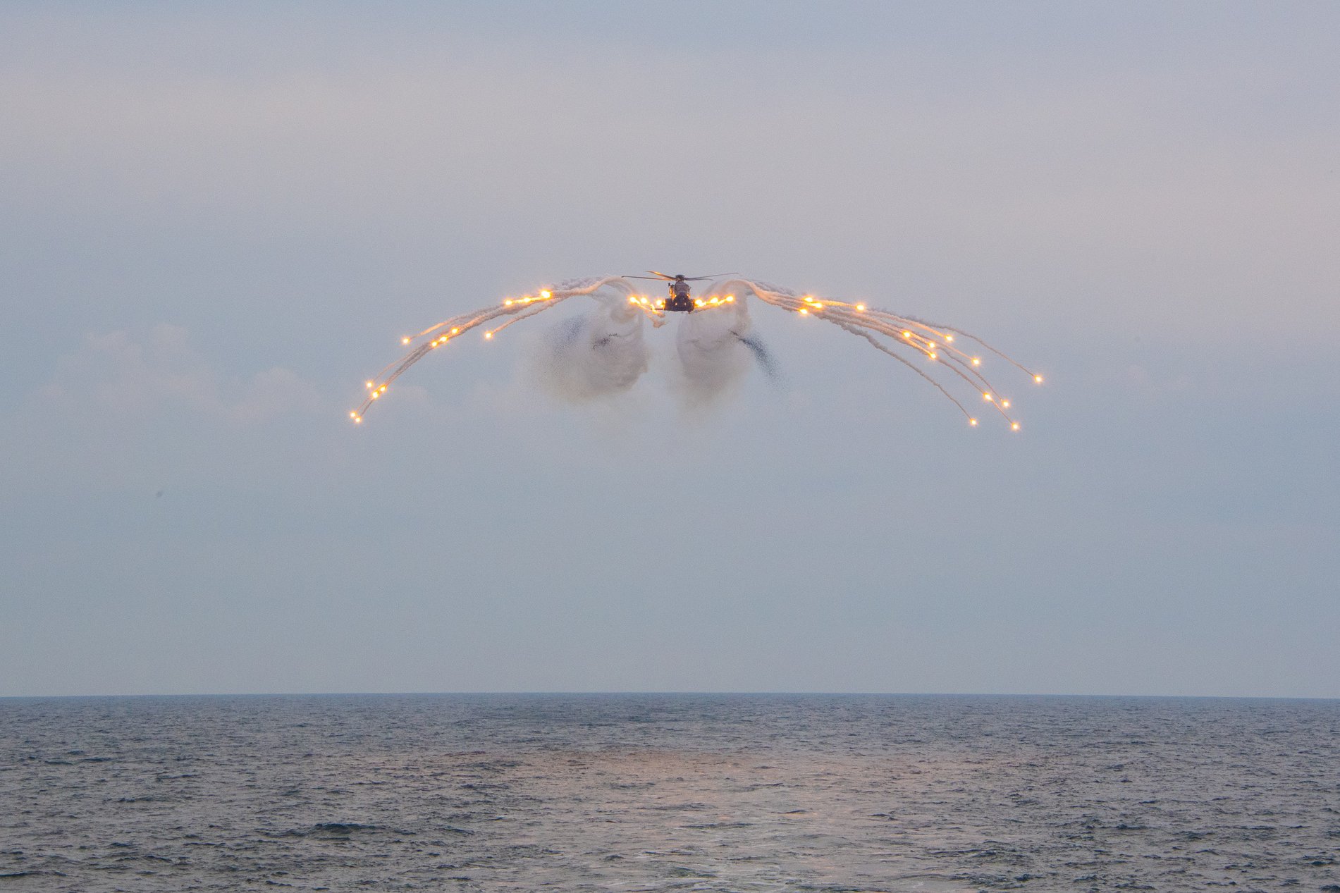Coming in Hot!!! TORONTO's... - HMCS Toronto / NCSM Toronto | Facebook