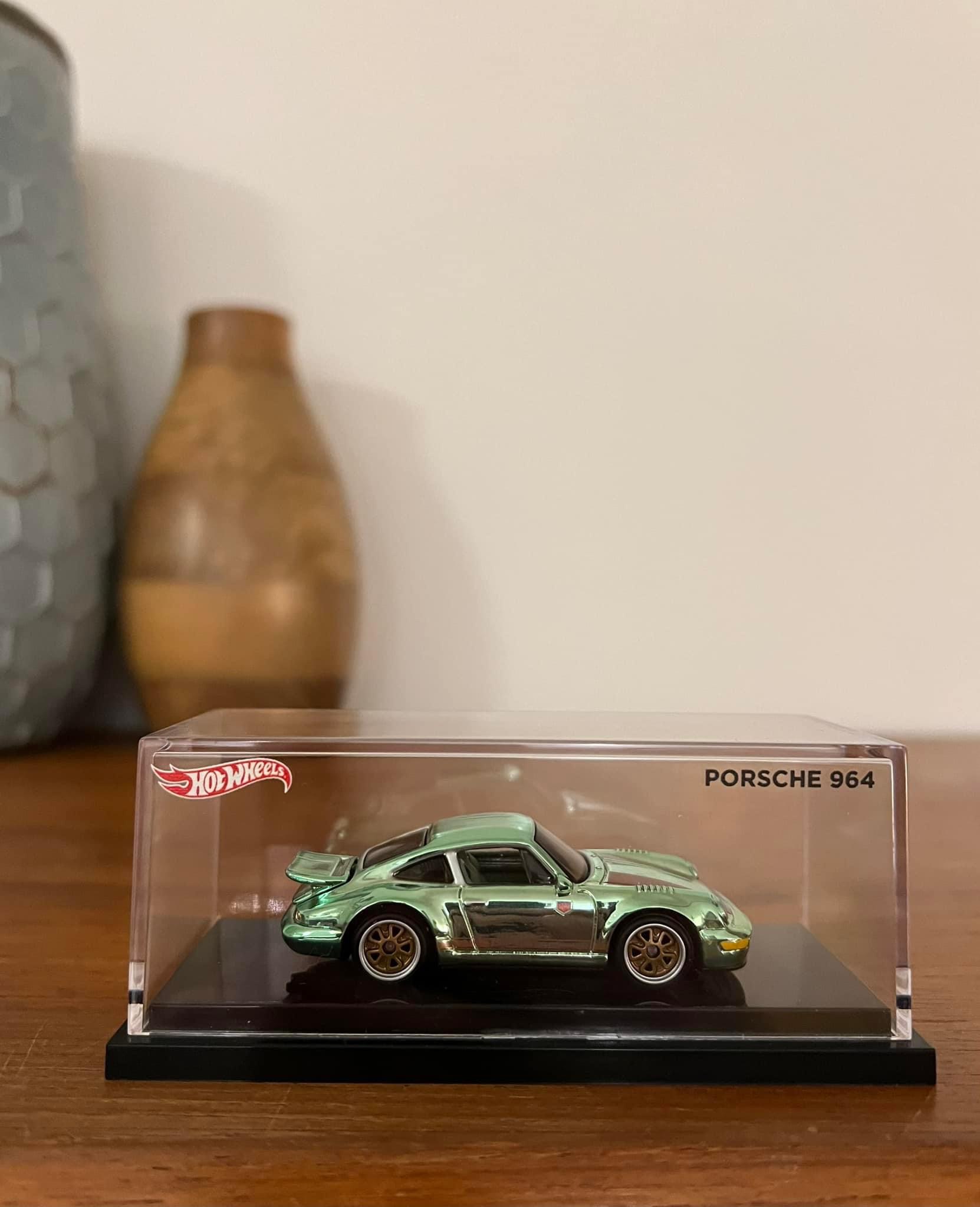 Limited edition 2023 Hot Wheels Porsche 964 Mexico