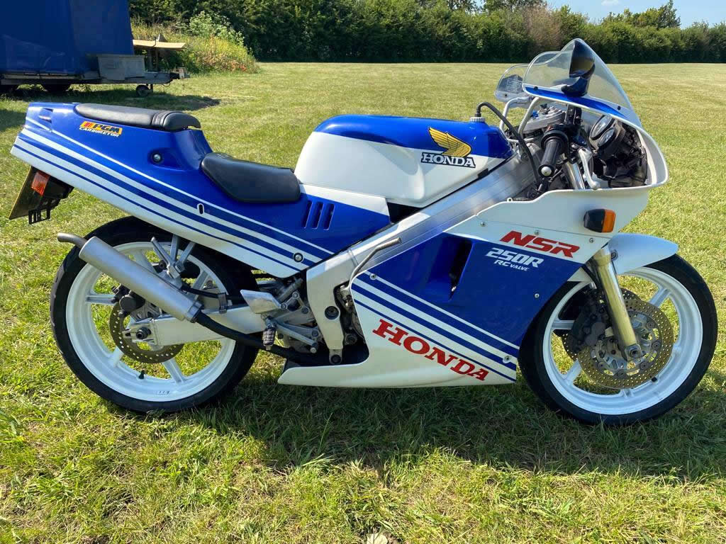 Check out this stunning 1989 Honda Nsr 250 Mc18 in factory Seed
