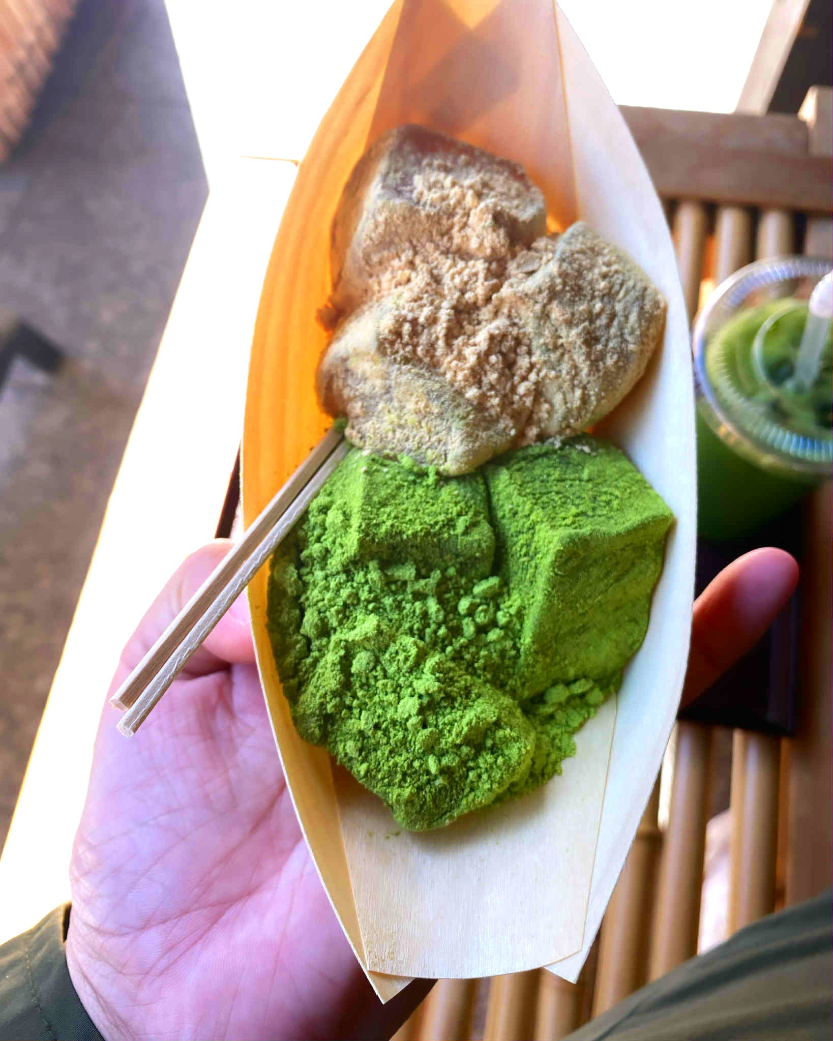 Warabimochi 🤤 Chilled, jelly-like mochi topped with sweet and