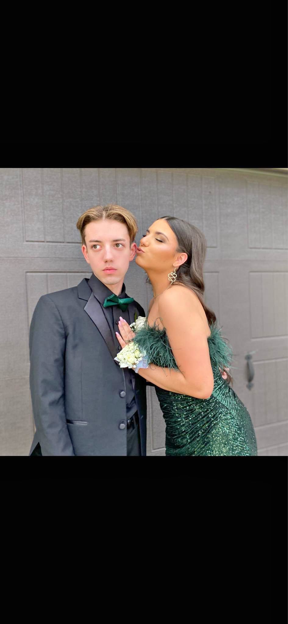 Prom dress - Dresses | Facebook Marketplace | Facebook