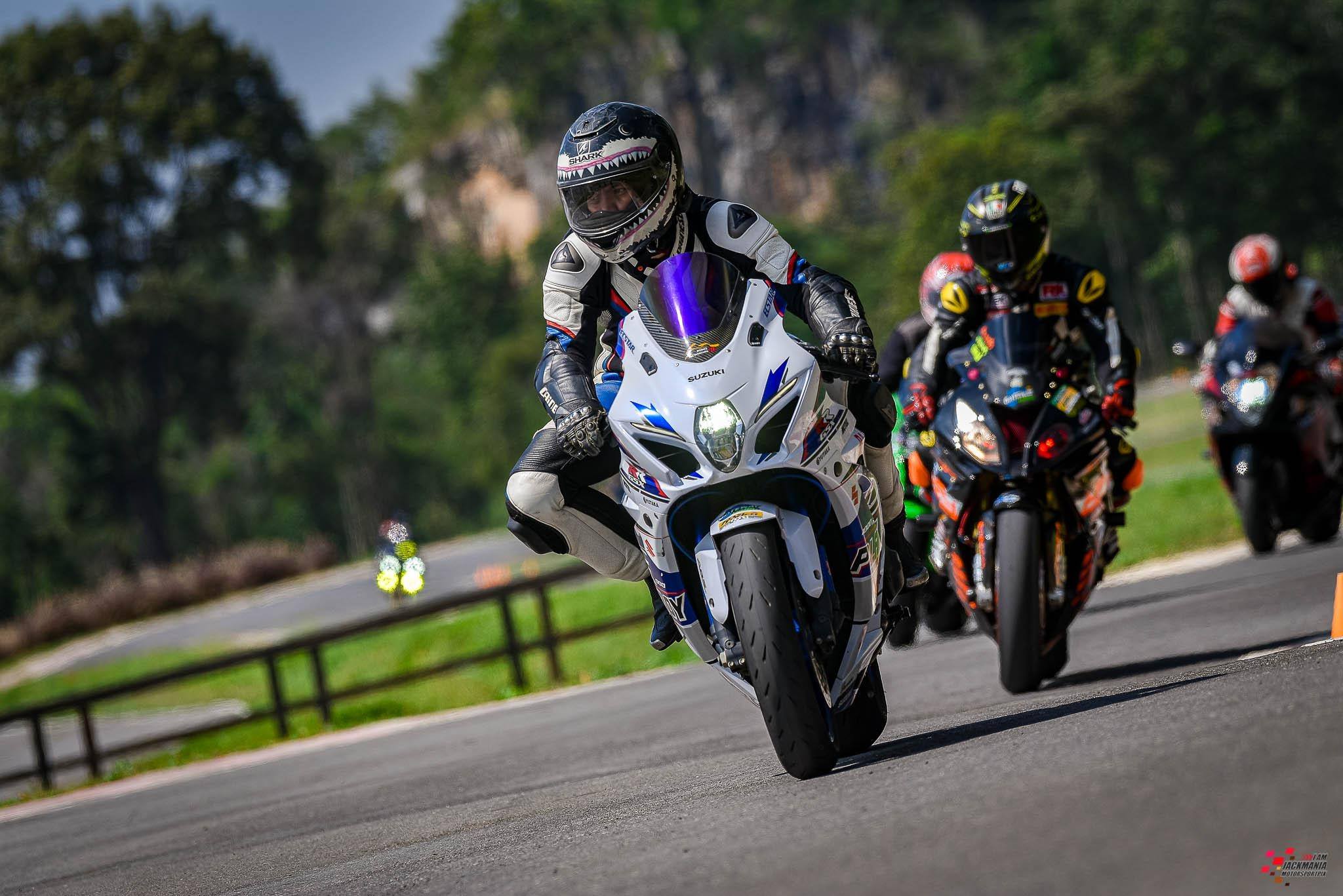 พี่เอ็มบอกว่า... - FastTrack Weekend Riding