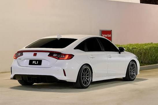 Model: *Honda Civic FL1* CC : 1.5L Year : 2022 Color : RED Chassis