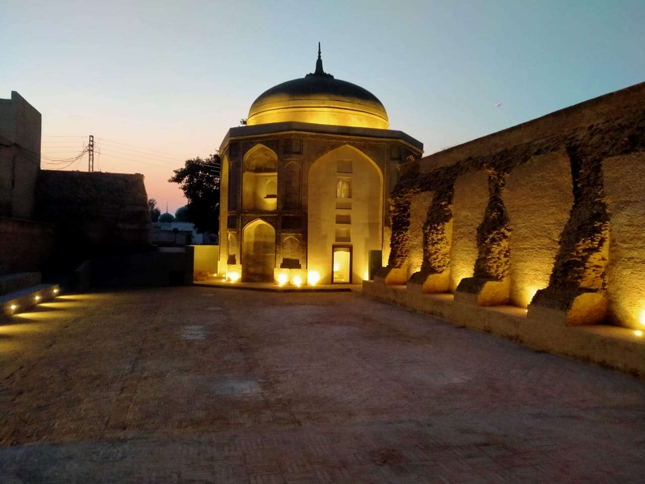 Mir Chakar Khan Rind Tomb | Okara
