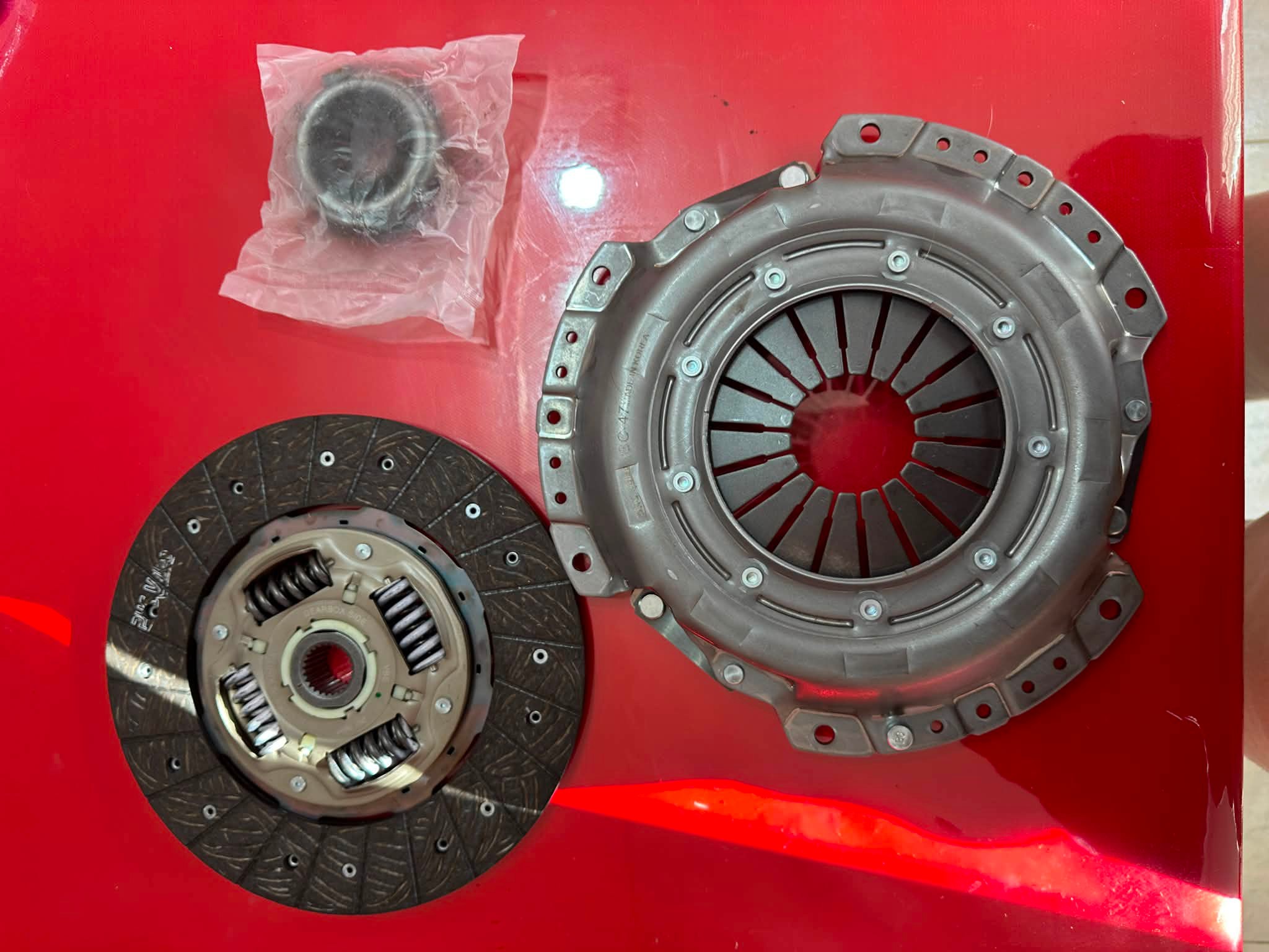 buenas noches vendo embrague nuevo en caja marca Johnson placa