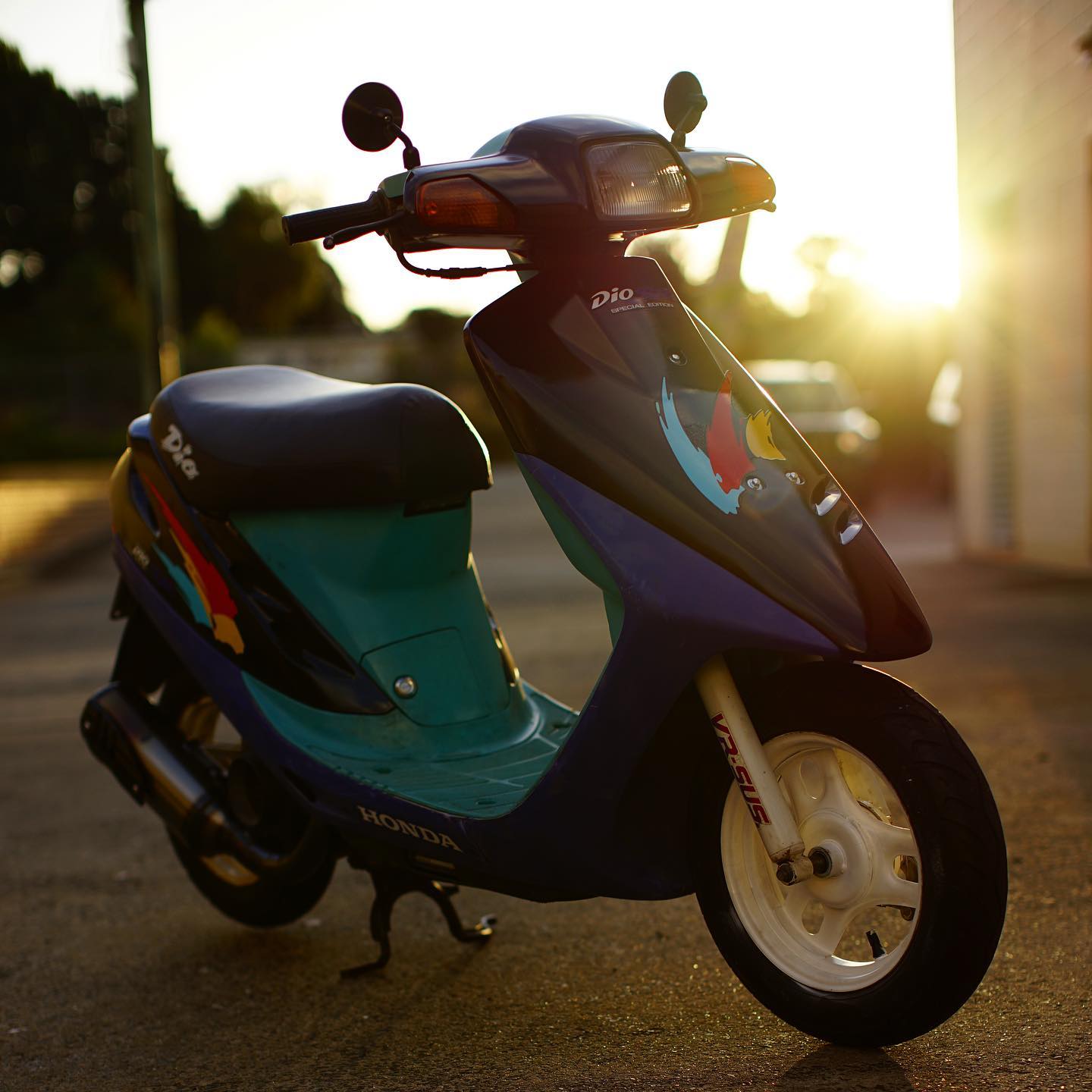 Wemoto - Honda DIO Always great light on these chilly winter 
