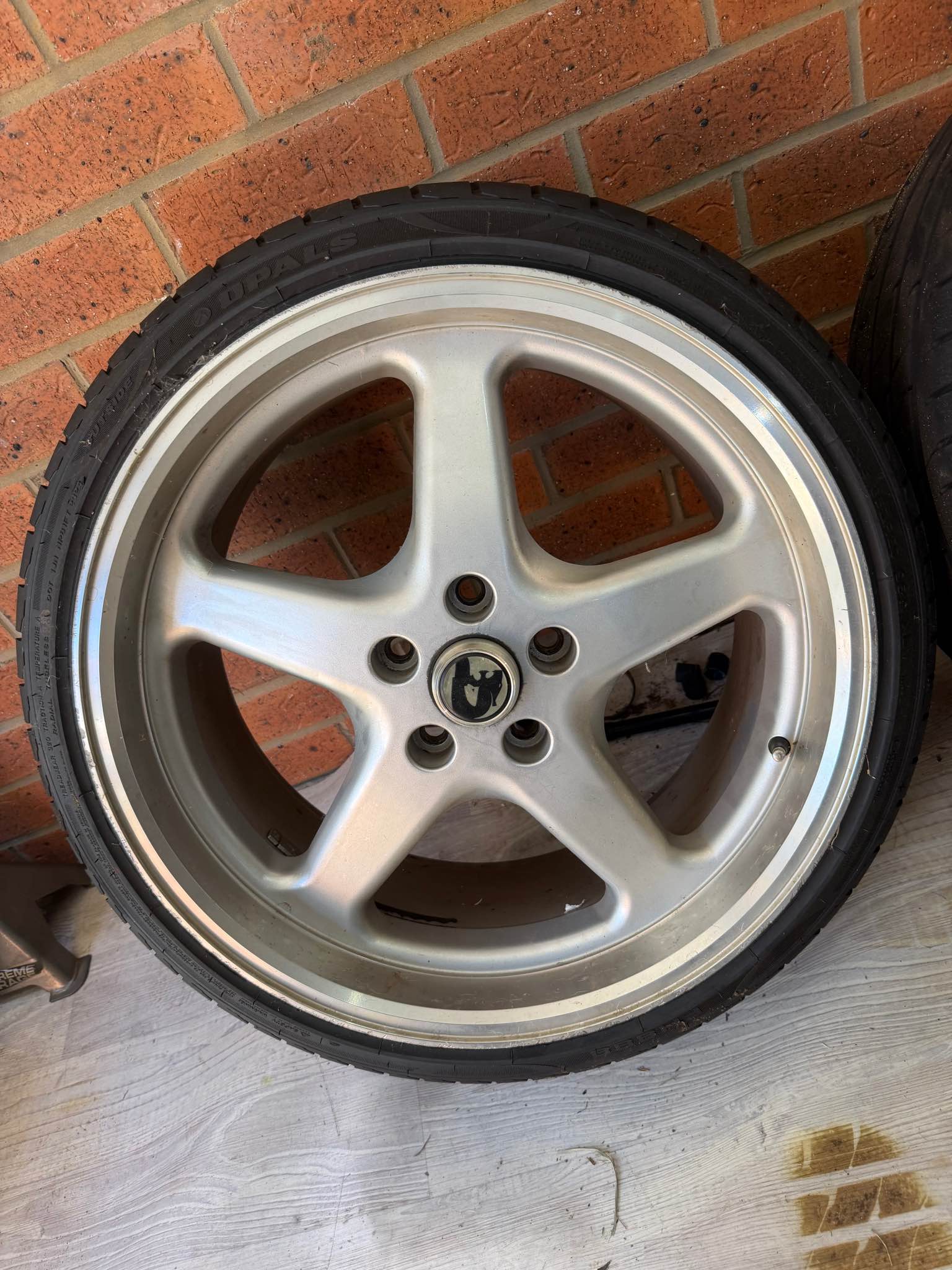 Staggered 20’ silver walkies - Car Wheels, Tires & Parts - Avalon ...