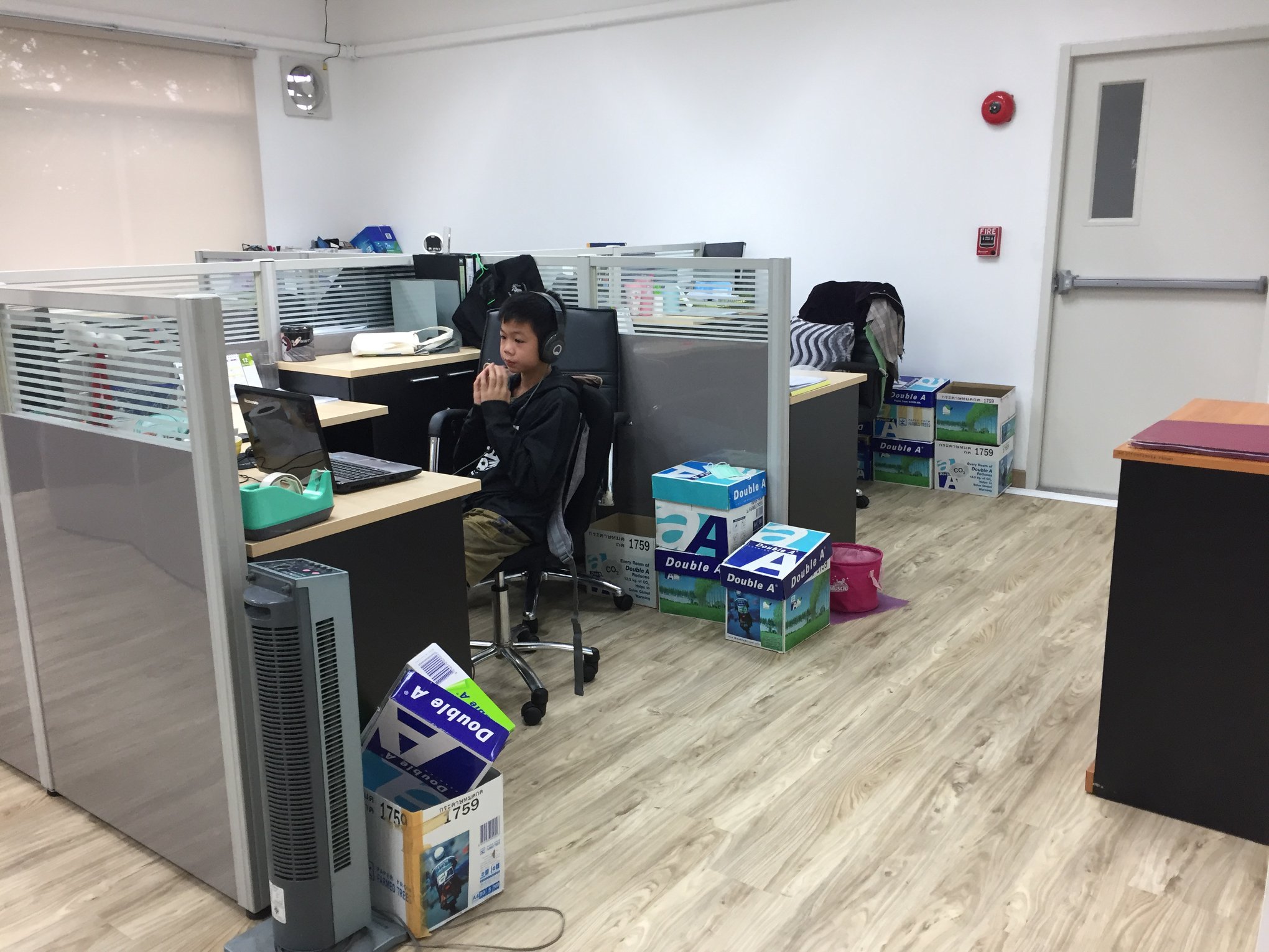 กระเบื้องยาง - Rectango รุ่น Nature Plus ลายไม้ รหัส RK011 Project ...