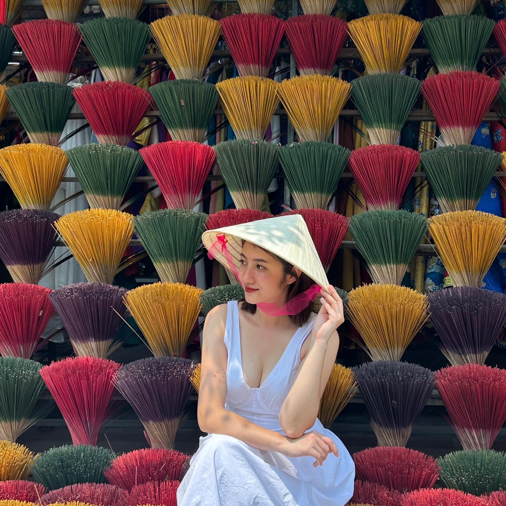 Mai Thuý Hoa - Sáng ra rơi cả cái nồi vào đầu! Đúng là kể... | Facebook