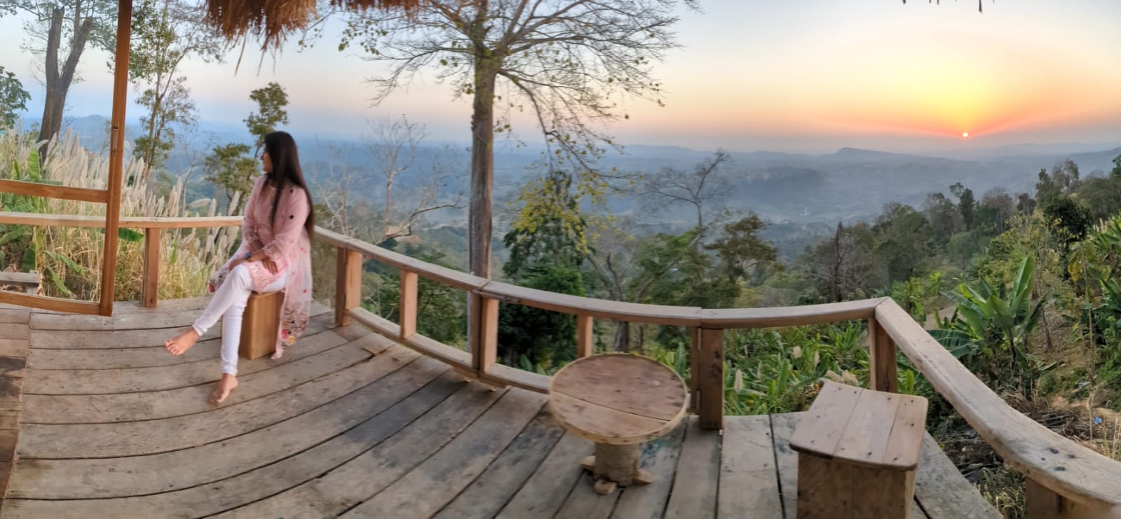 Meghraj Resort, Sajek- মেঘরাজ রিসোর্ট, সাজেক - একটা মুগ্ধ করা বিকেলবেলা ...