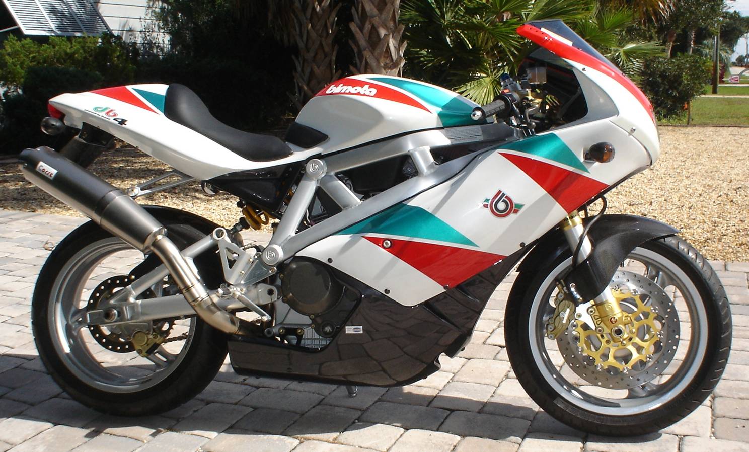 Bimota DB4 motorcycle performance and modifications