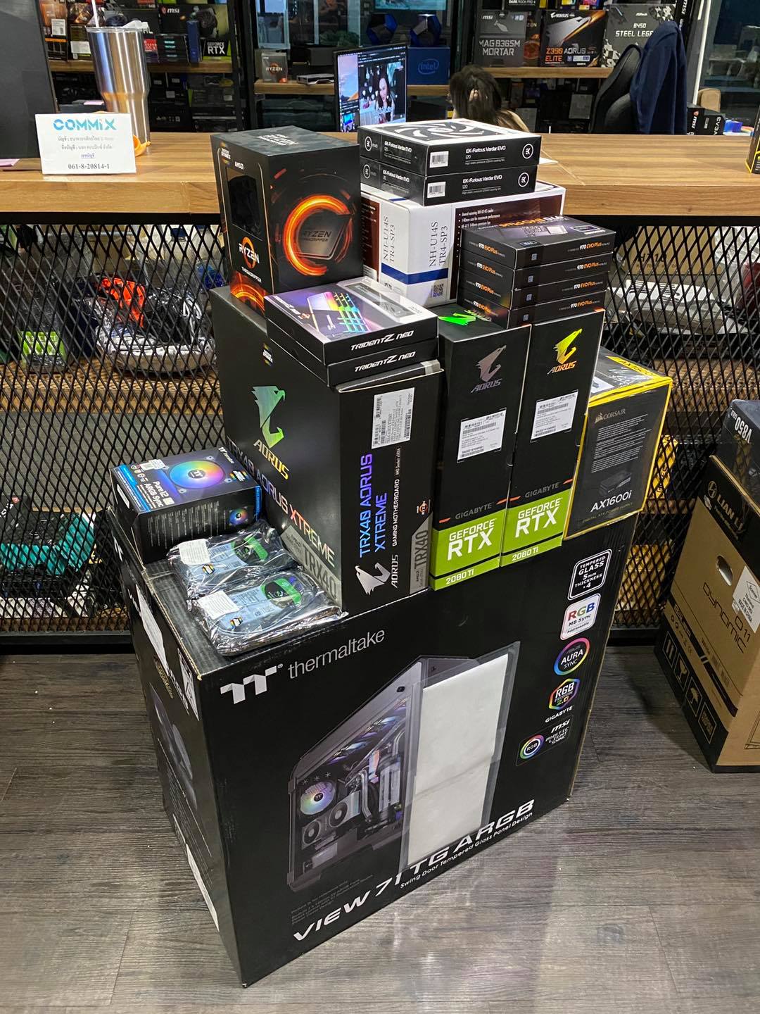 Commix Store - เจอคนจริงเข้าไป... | Facebook