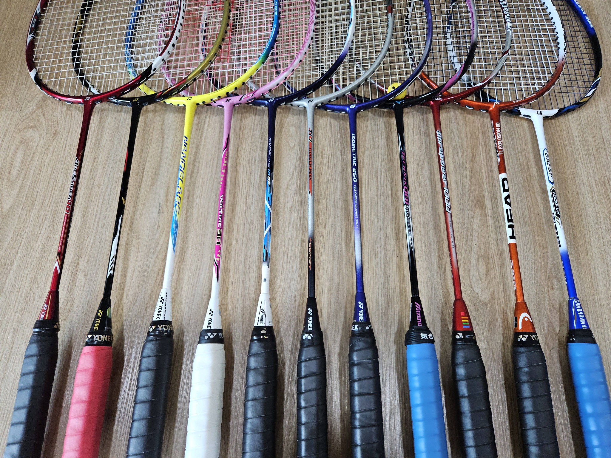 yonex Armortec 900 power -สภาพ 98% •กริปเดิมยังไม่แกะ ** ราคา