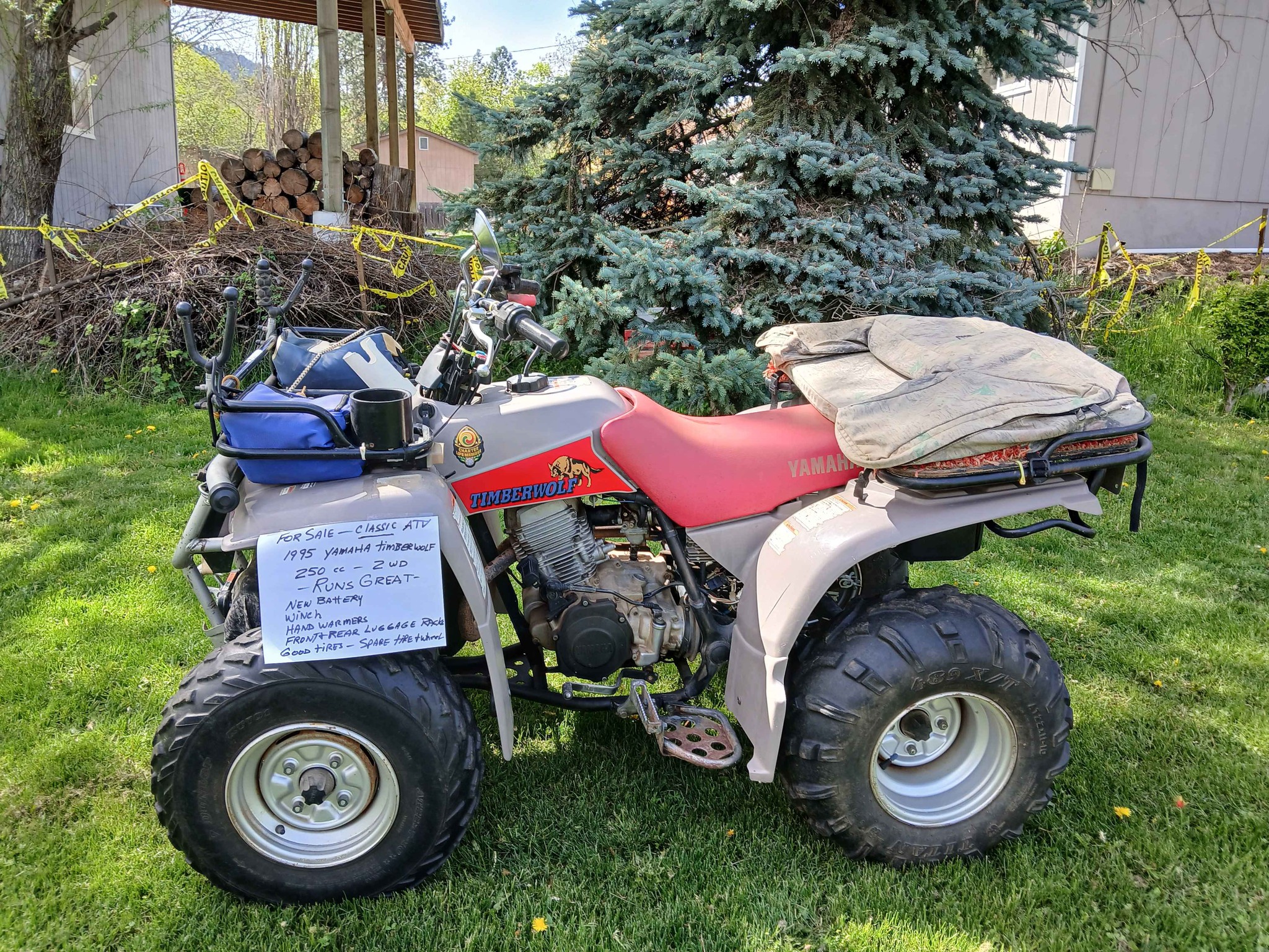 1995 Yamaha Timber Wolf, 250 cc Runs great New Battery Winch. Hand