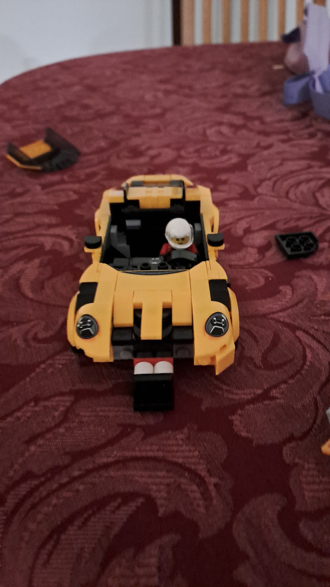 Very disappointed in the lego 911 gt3 (77239), the nose keeps