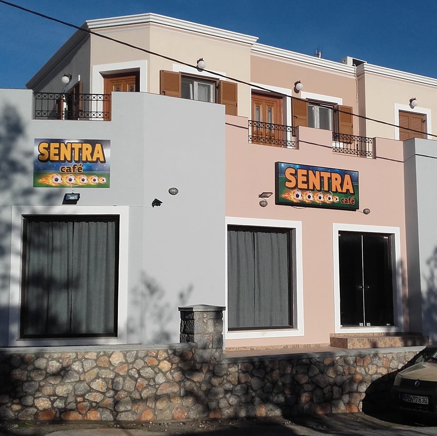 Sentra Cafe