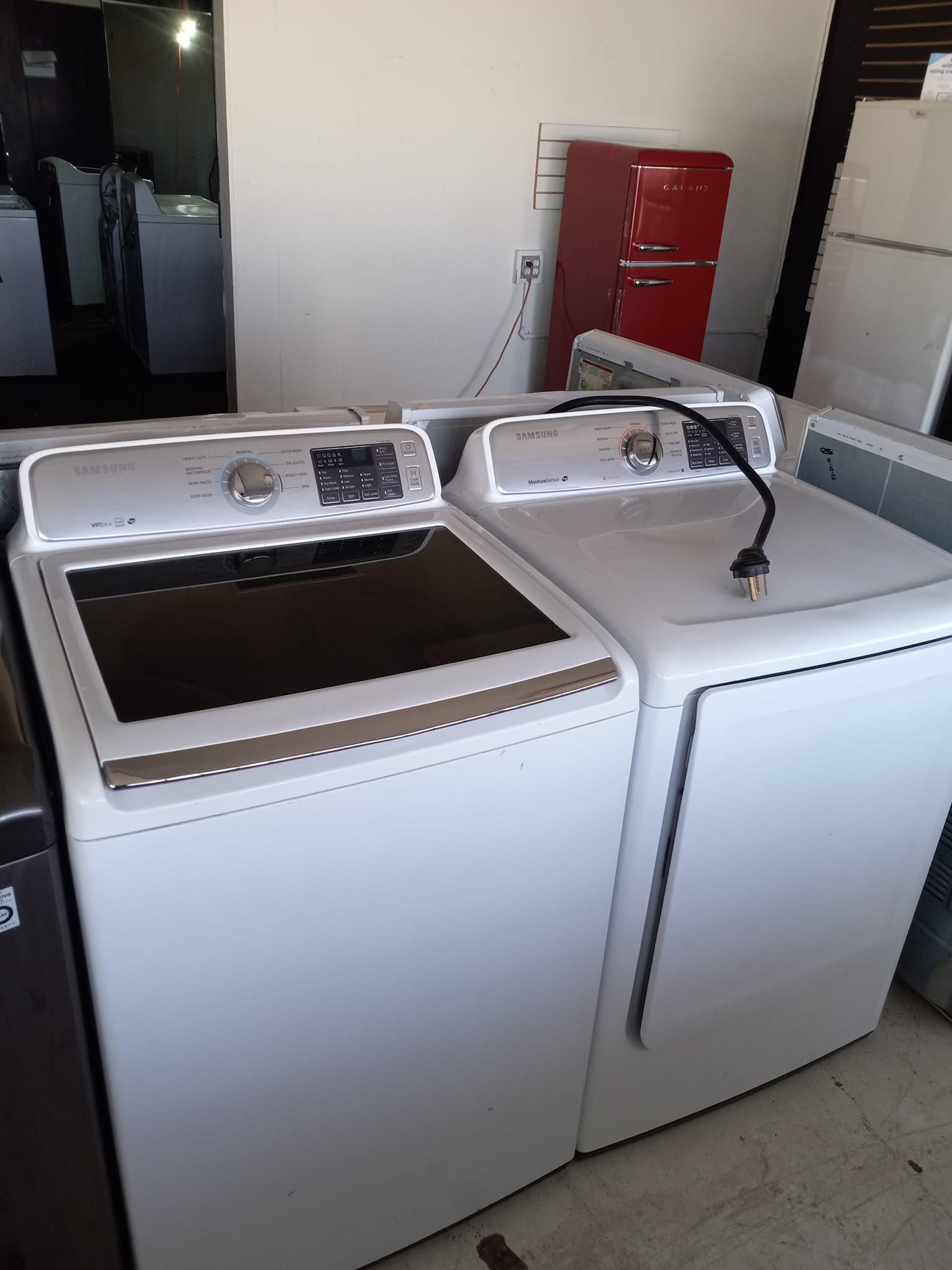 Samsung sets Washer & dryer... Junior's Appliances Odessa