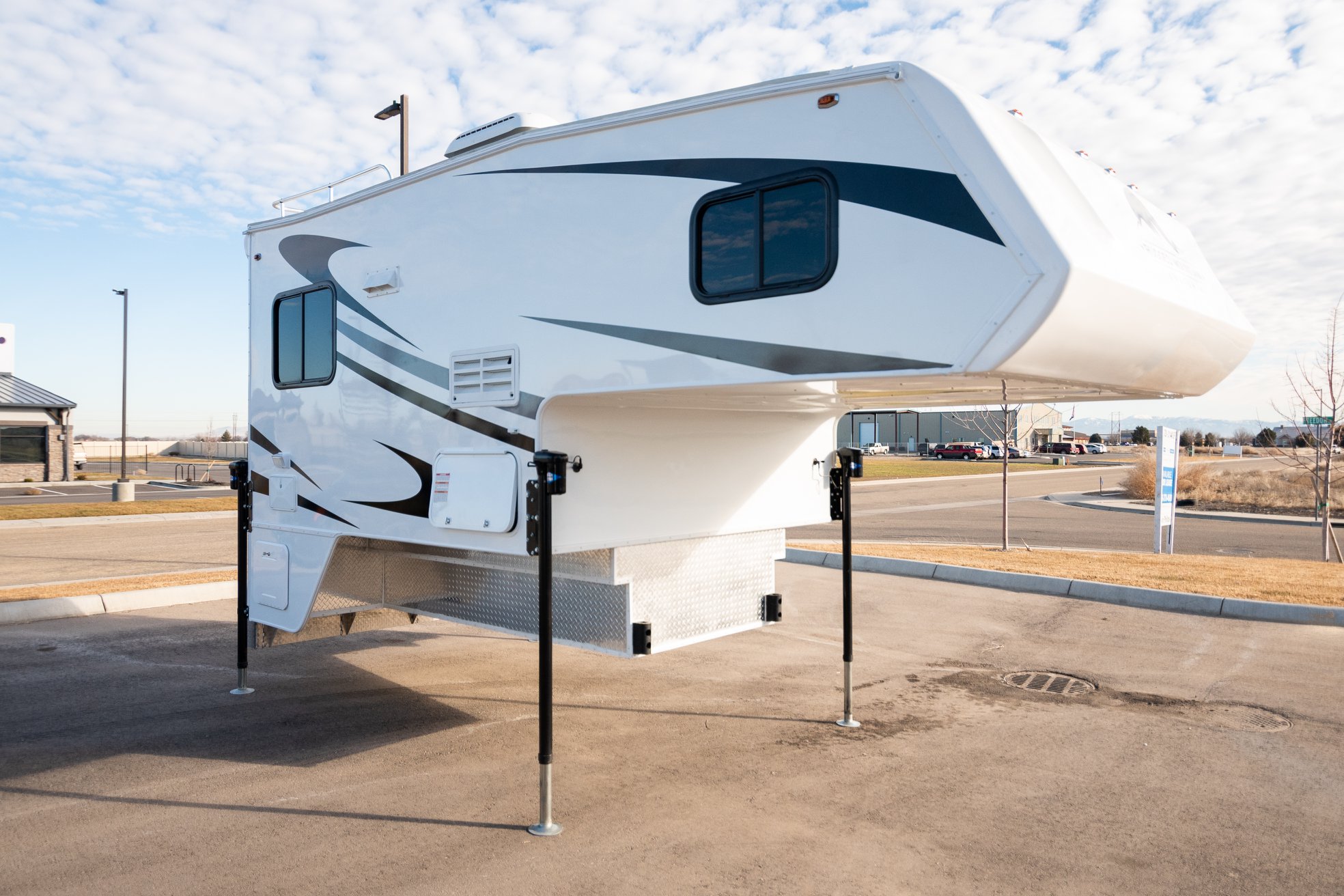 Our Granite 9RL is the smaller... - Rugged Mountain Custom RV | Facebook