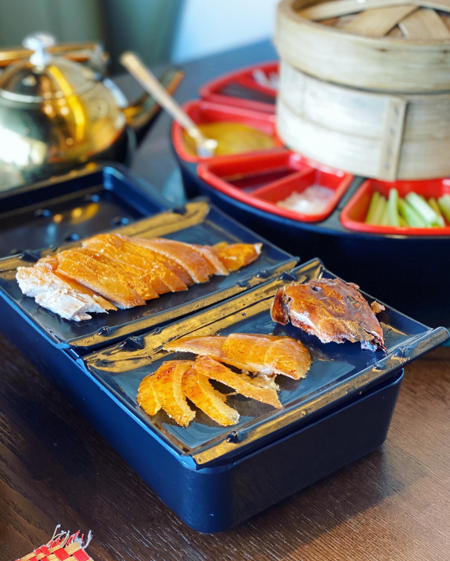 老燊遊記 - 兄弟約食中午飯，到海港城的羲和雅苑食二人餐只需$328，加$198還有半隻片皮鴨，分量十足食得非常飽，味...