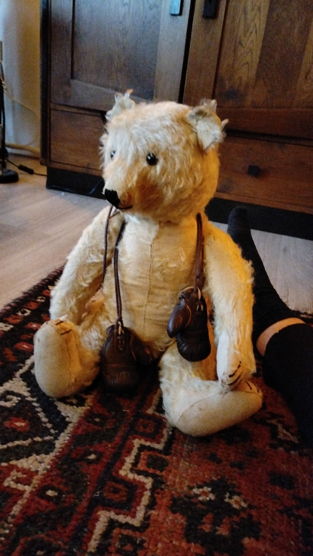 Vintage Steiff bear with rare US zone Germany label