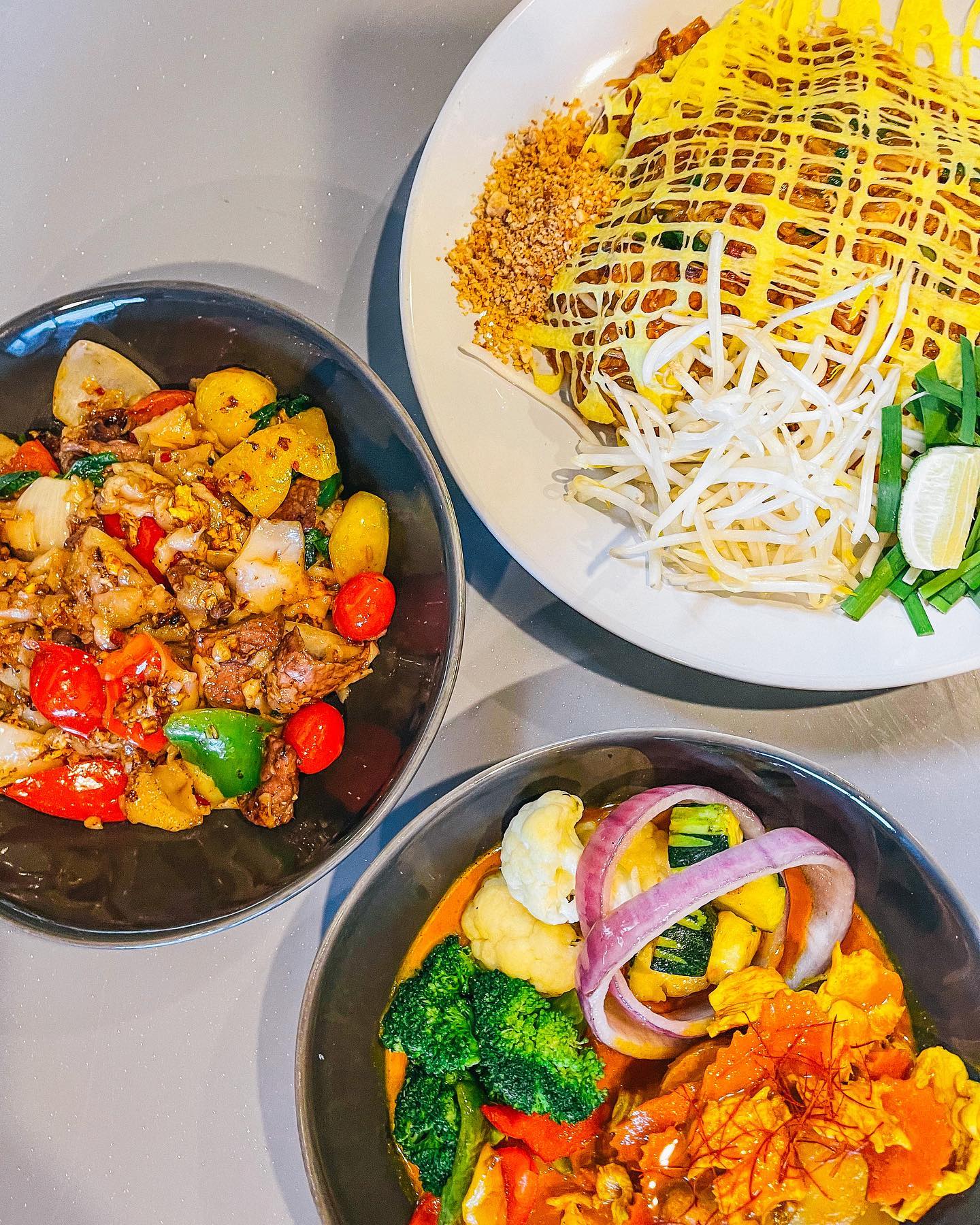 Kin Dee Bothell - Need a power lunch? We’ve got you...