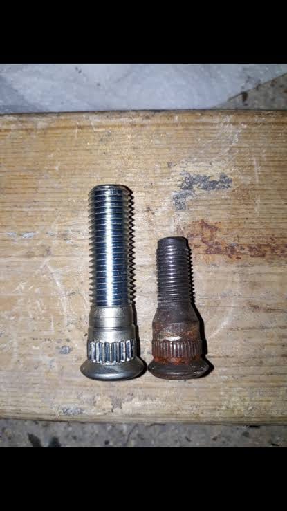 Allmakes 4x4 Wheel Nuts Studs Set Of 16 For Land Rover Freelander 1 96-06 - CLP9037L