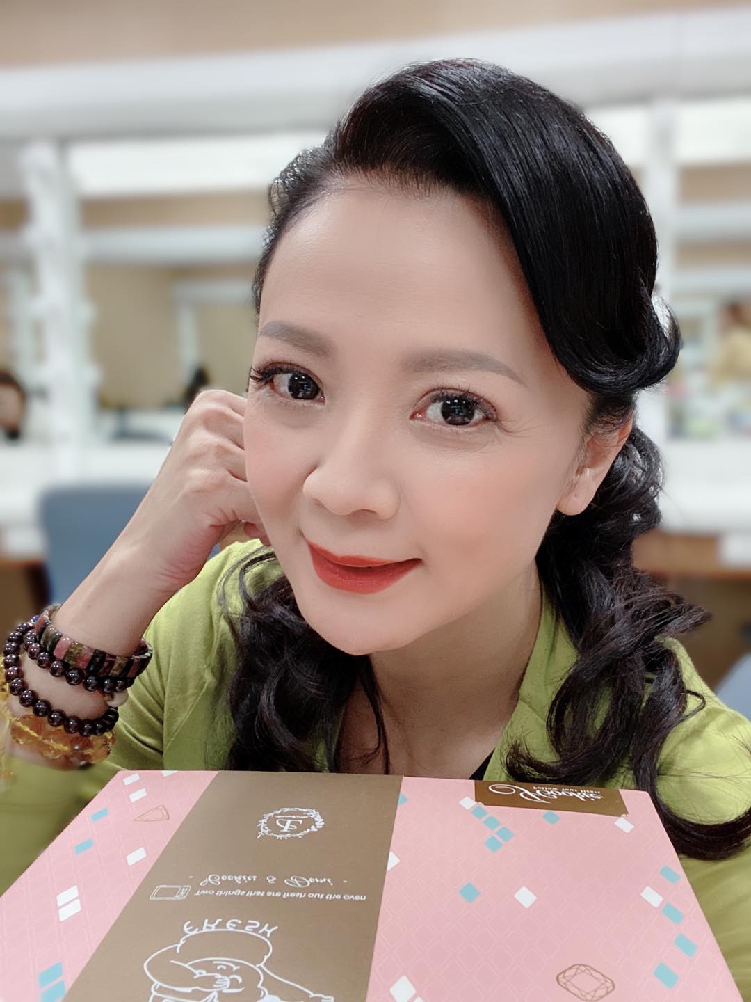 高欣欣 欣想事成俱樂部 - 感受仁杰的彌月之喜，因為油飯太搶手了，以致於先送上替代品～ 分享新手爸爸的喜悅💕💕💕... | Facebook