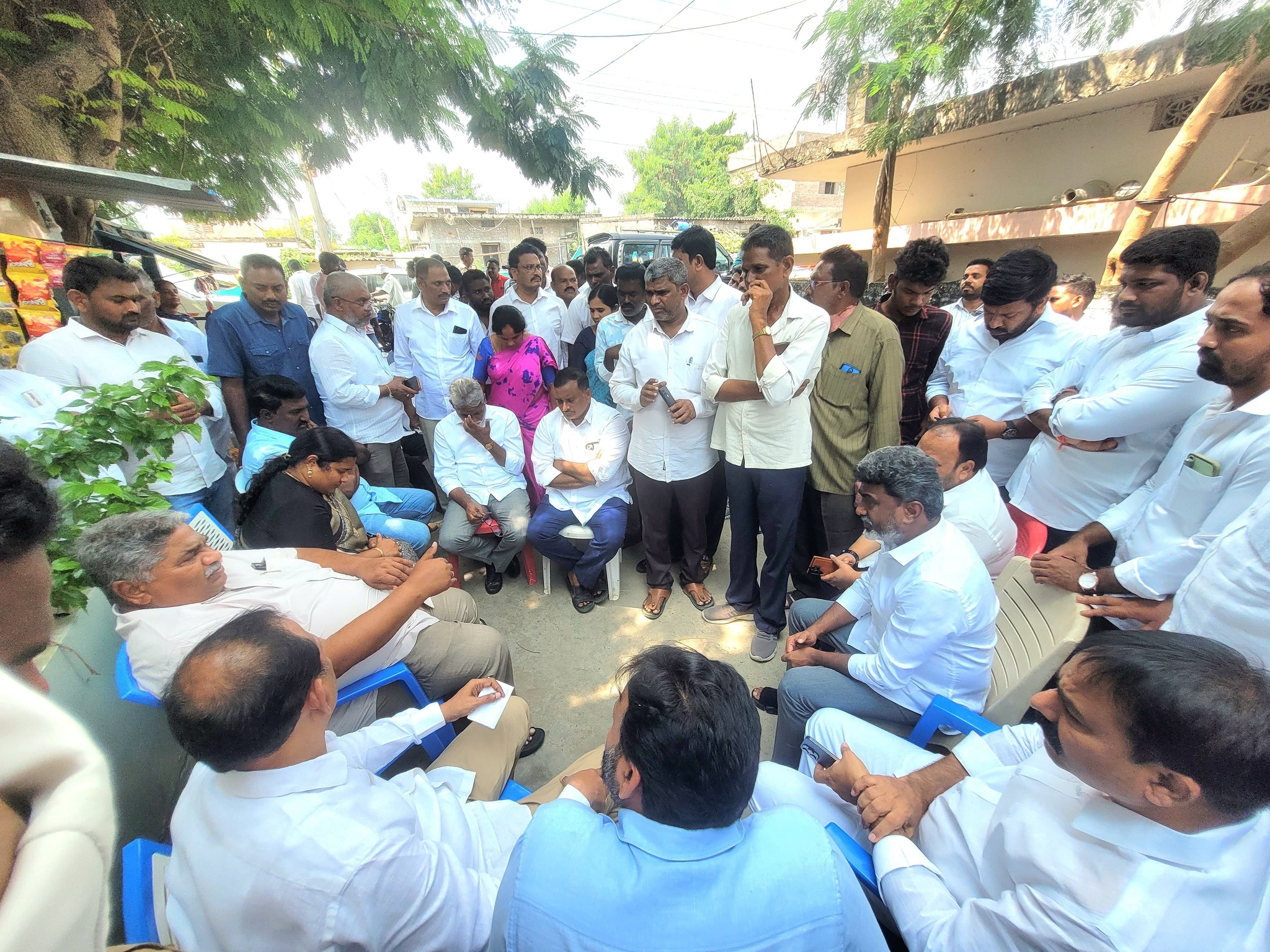V S R Reddy - ఈరోజు మధ్యాహ్నం, మాజీ ముఖ్యమంత్రి వర్యులు,... | Facebook
