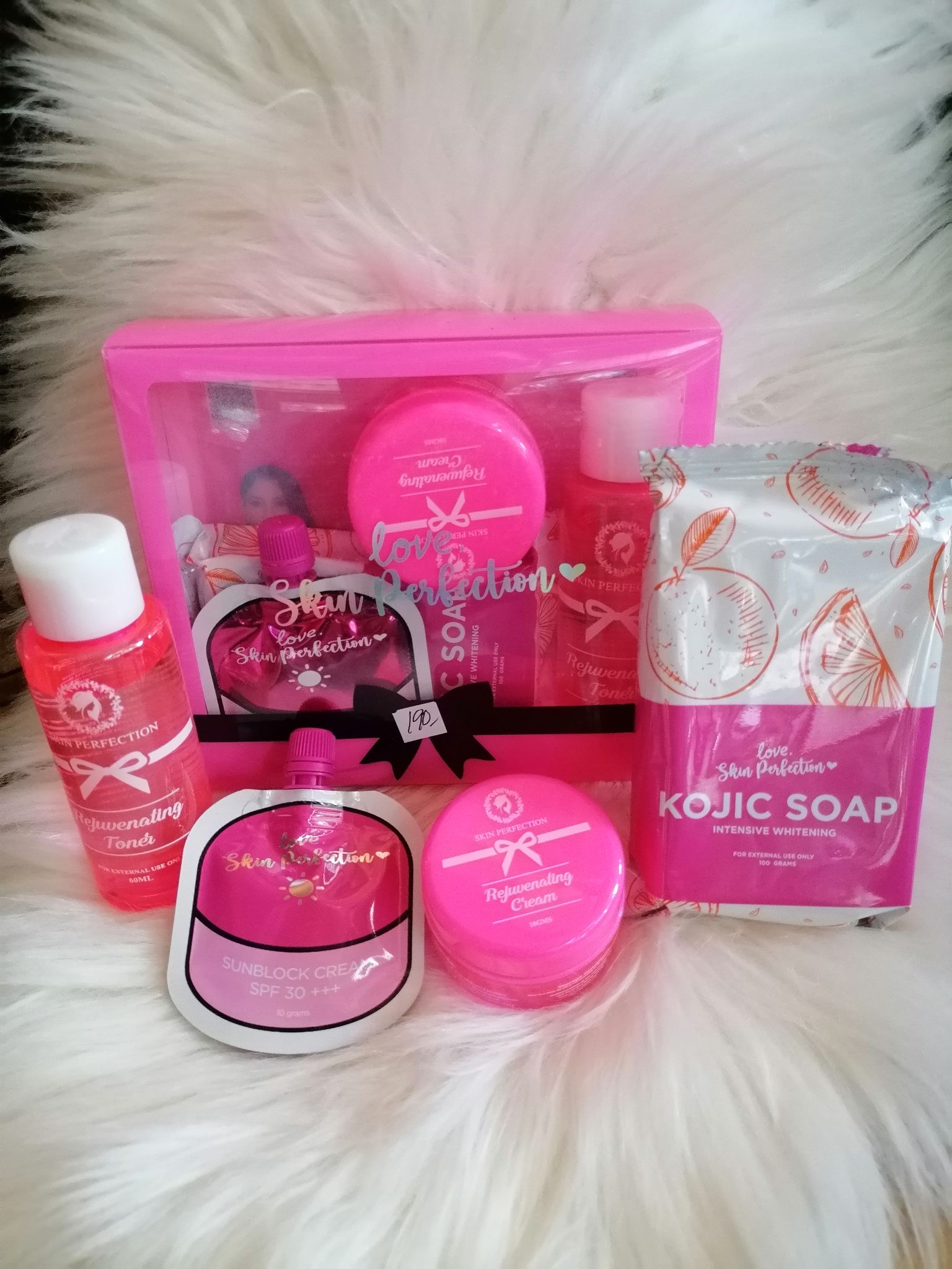SY GLOW skincare set for whiter and glowing skin