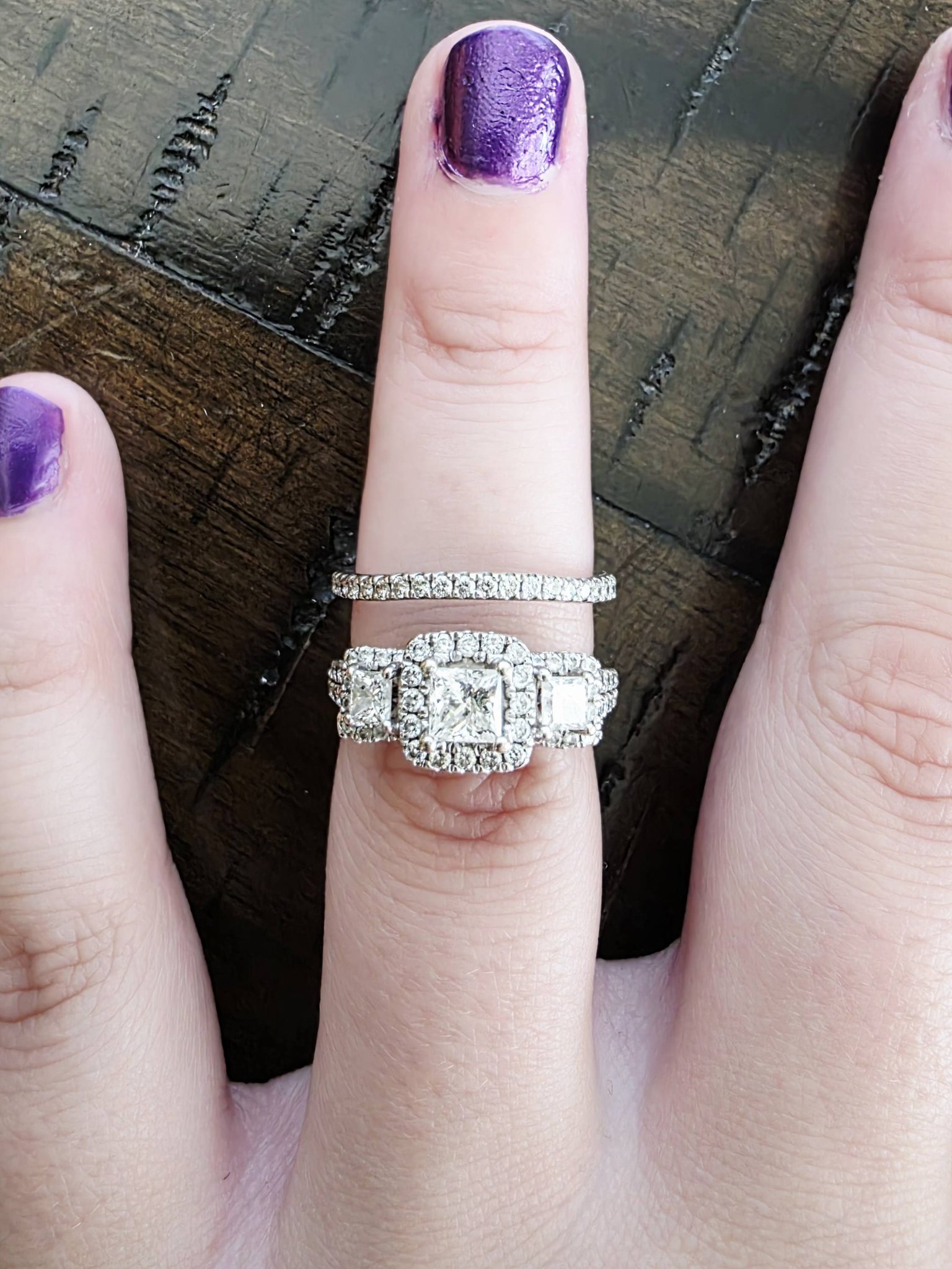 Ladies 18k/14kt white gold cushion halo wedding set. The ring is 