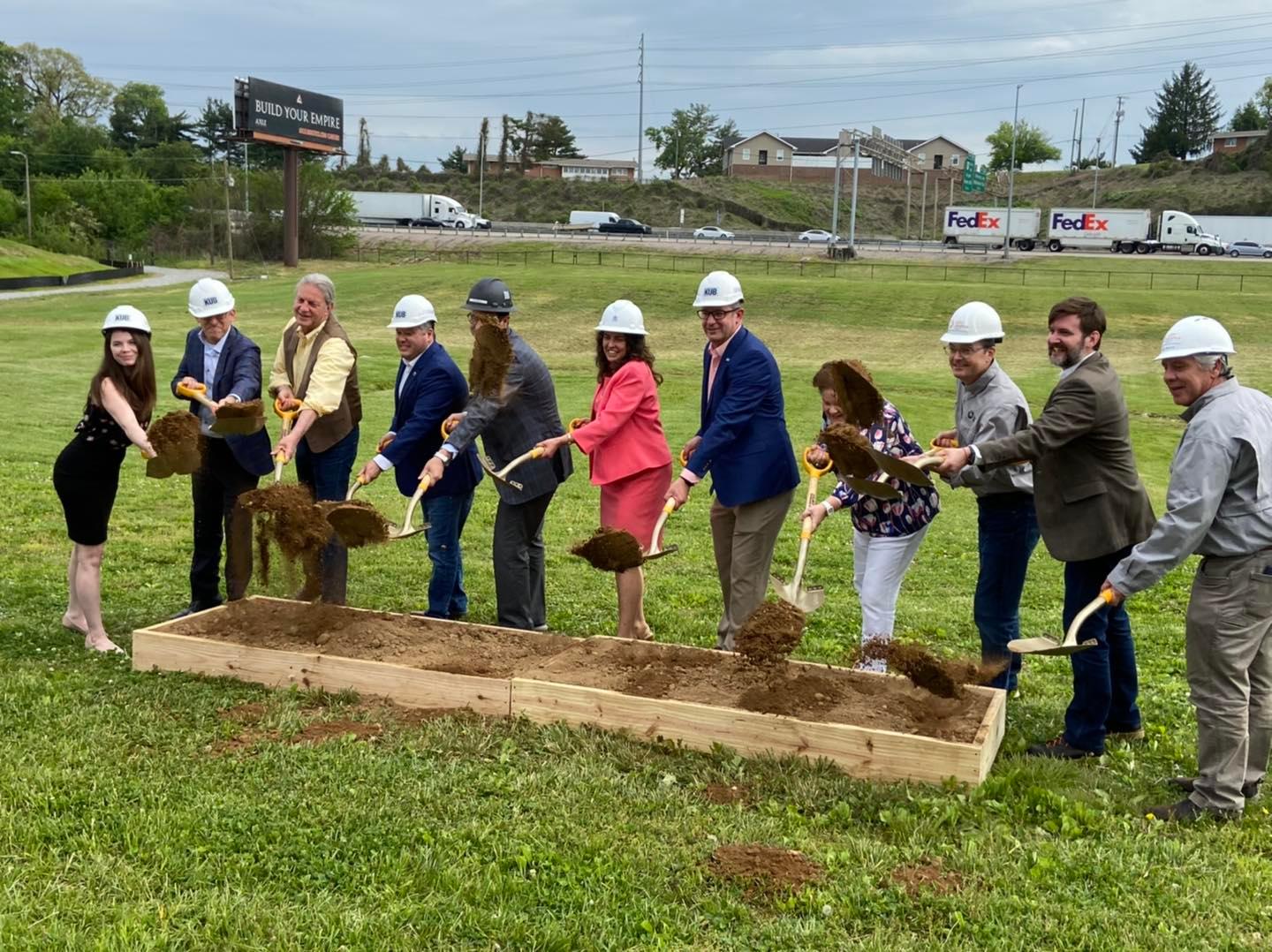 This afternoon, Mayor... - City of Knoxville - Government | Facebook
