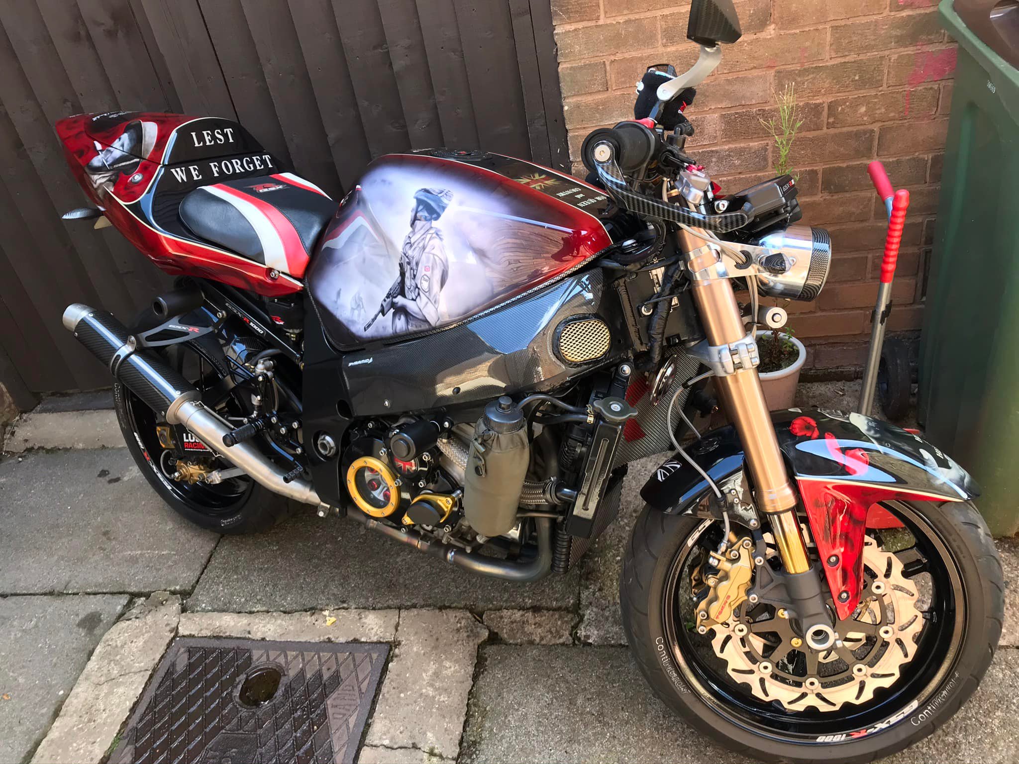 A 17 GSXR1000R and a 14 ZX14. Having a little fun.
